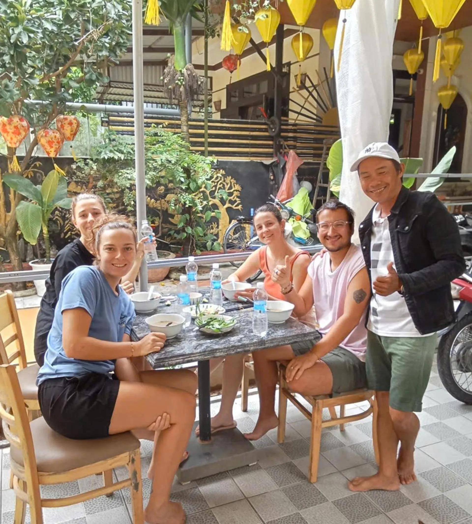 Restaurant/places to eat in Bo Bo Homestay Hoi An