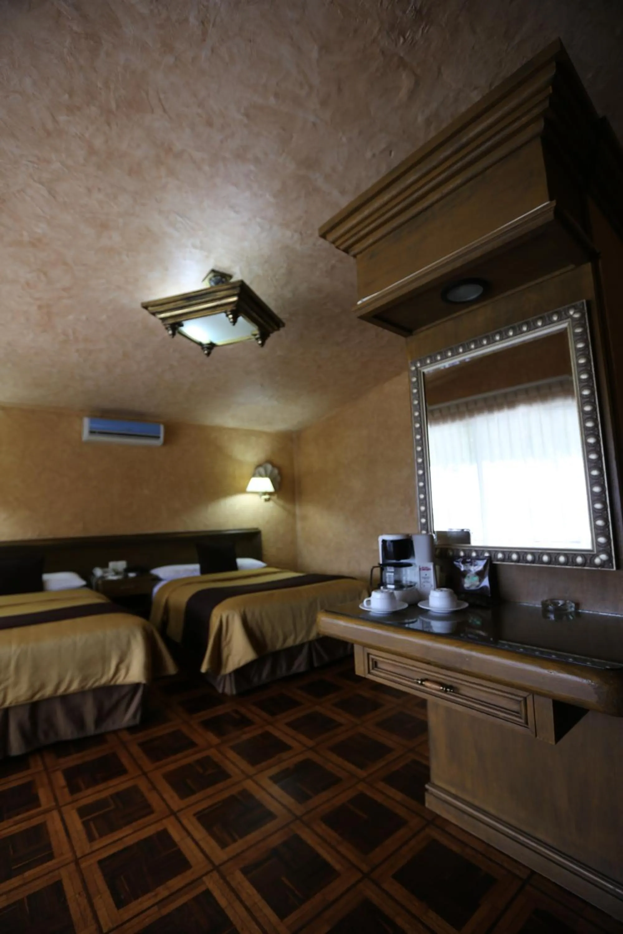 Photo of the whole room in Casa de la Loma