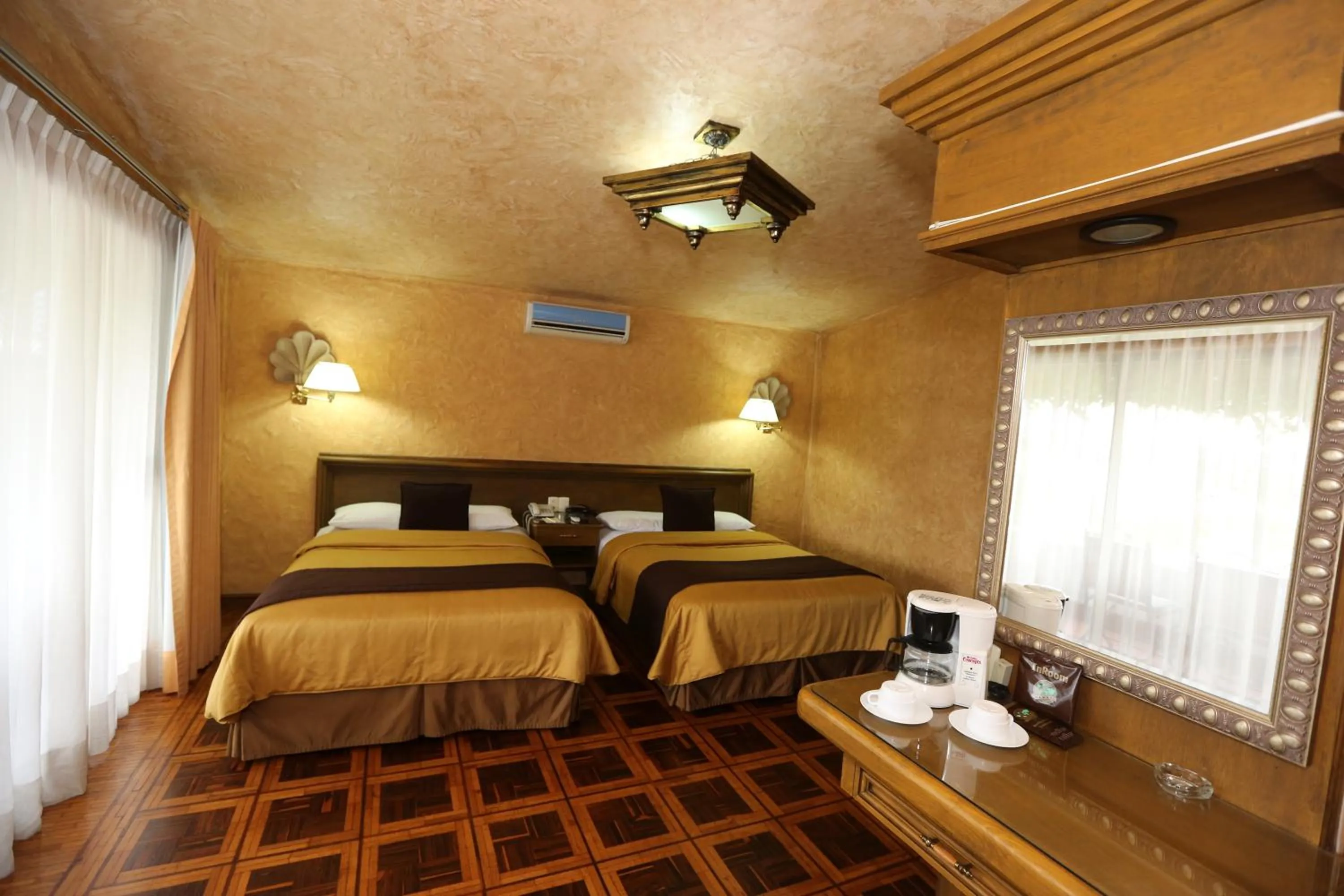 Photo of the whole room, Bed in Casa de la Loma