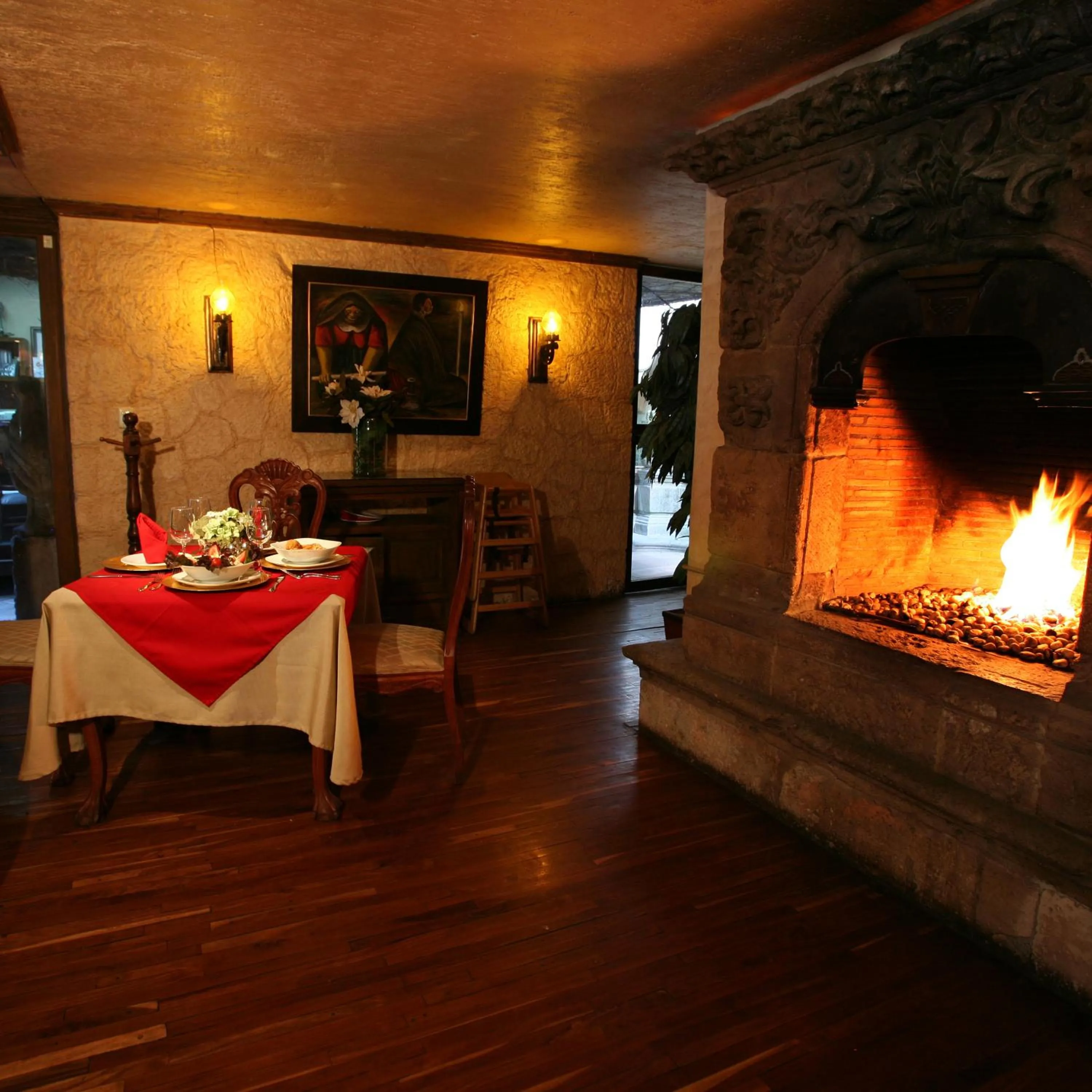 Restaurant/places to eat in Casa de la Loma