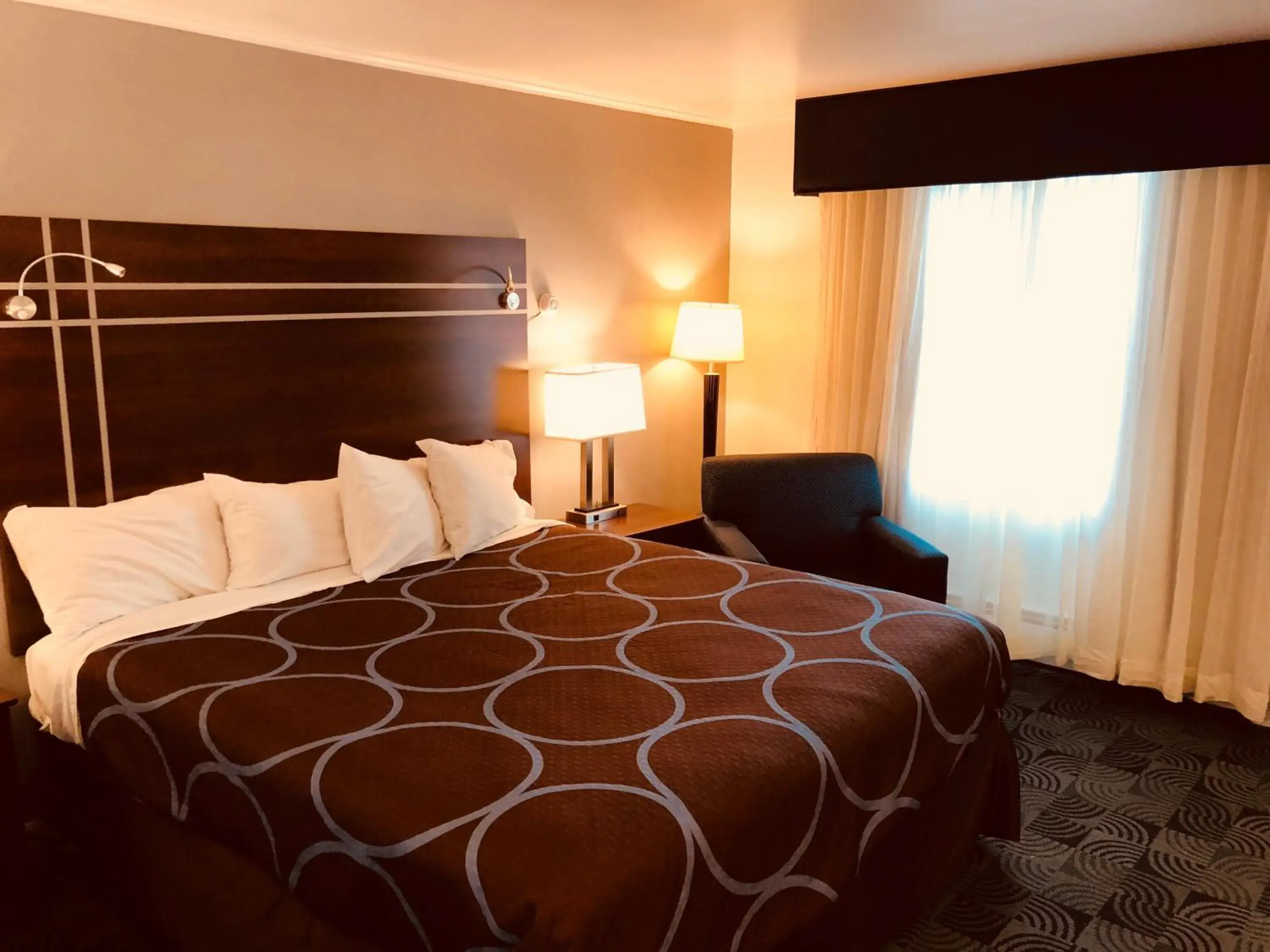 Bed in Berkshire Inn Bed in Berkshire Inn