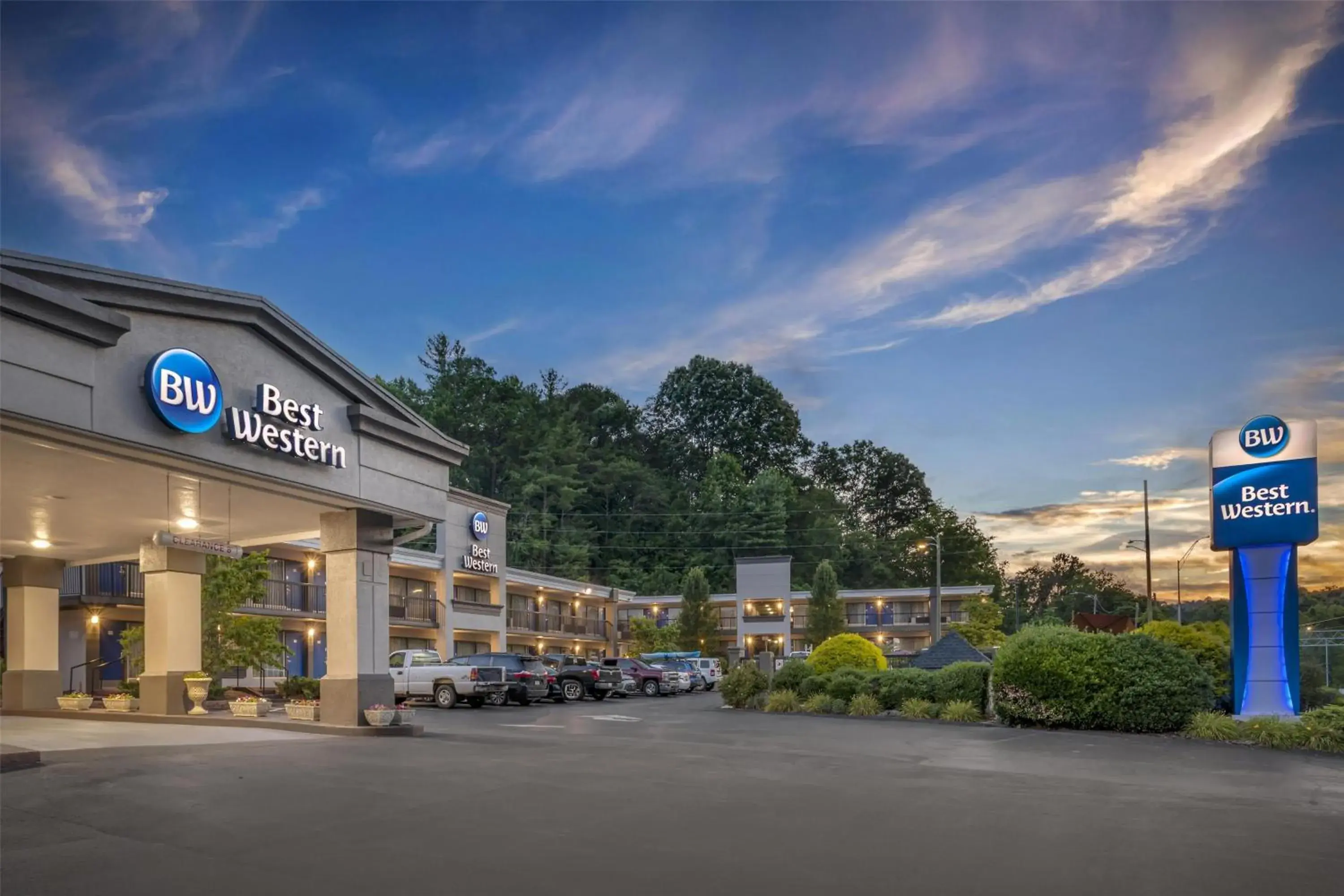 Best Western Asheville-Blue Ridge Parkway Best Western Asheville-Blue Ridge Parkway