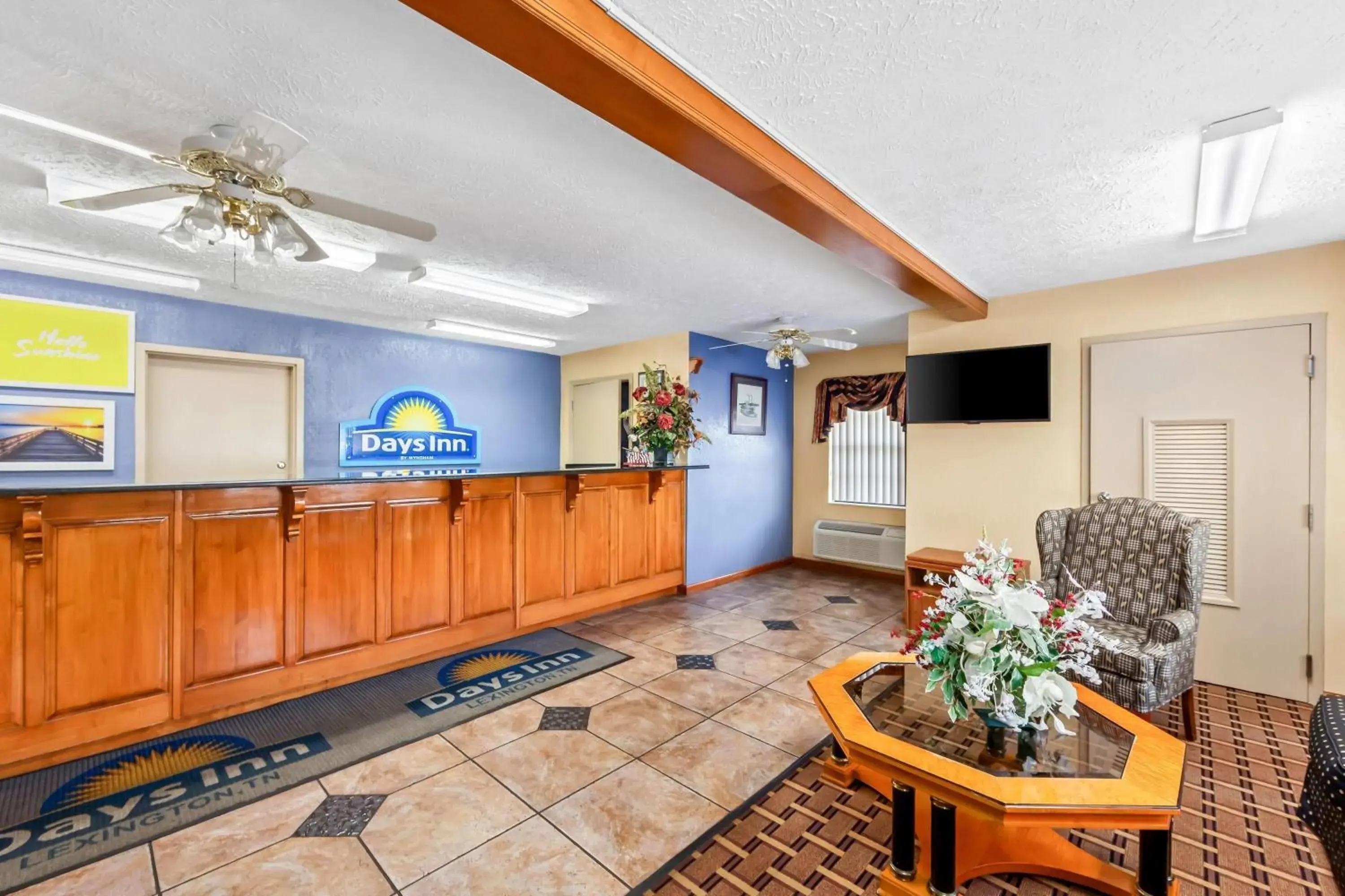 Lobby or reception in Days Inn by Wyndham Lexington Lobby or reception in Days Inn by Wyndham Lexington