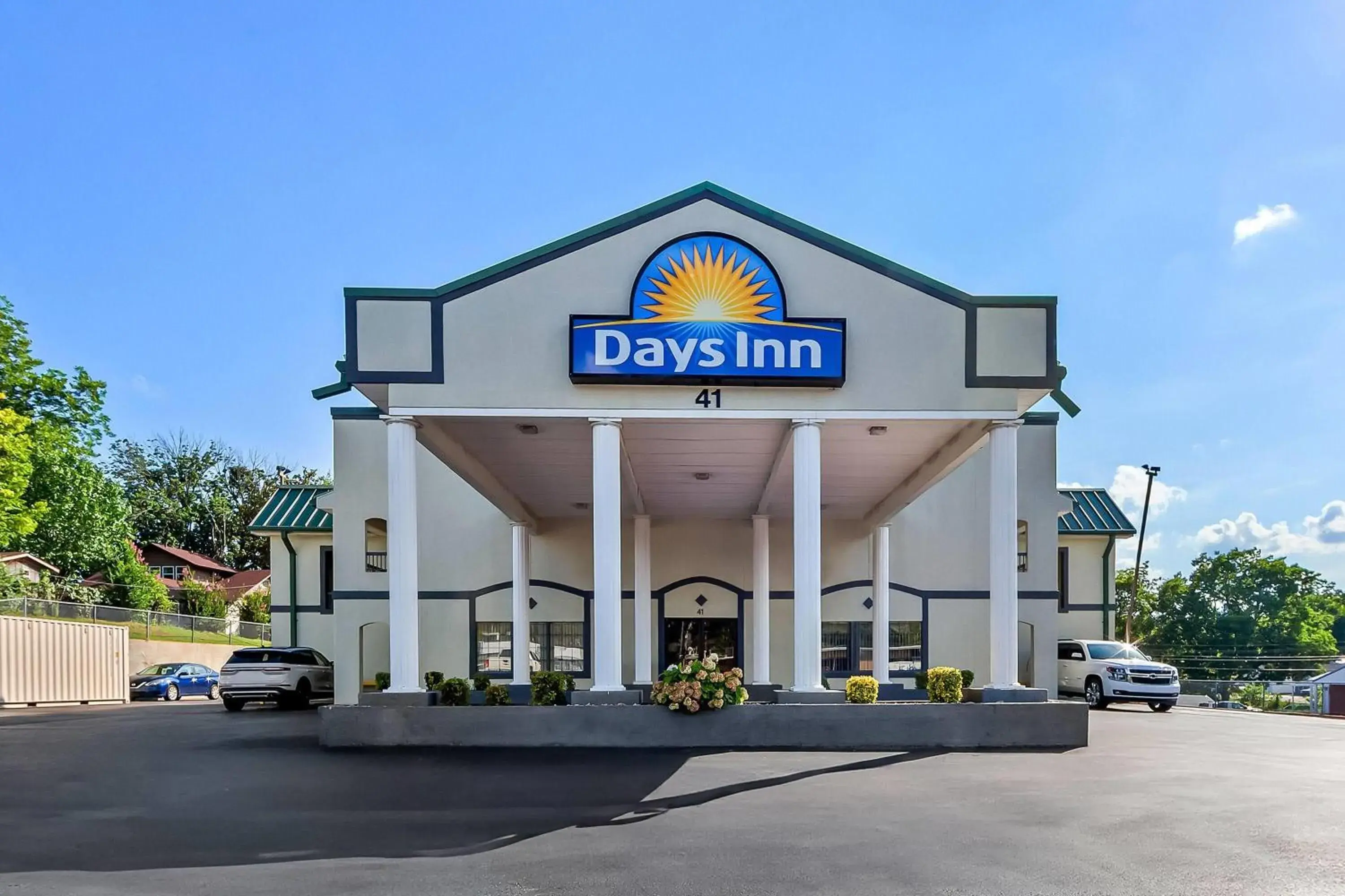 Property building in Days Inn by Wyndham Lexington Property building in Days Inn by Wyndham Lexington