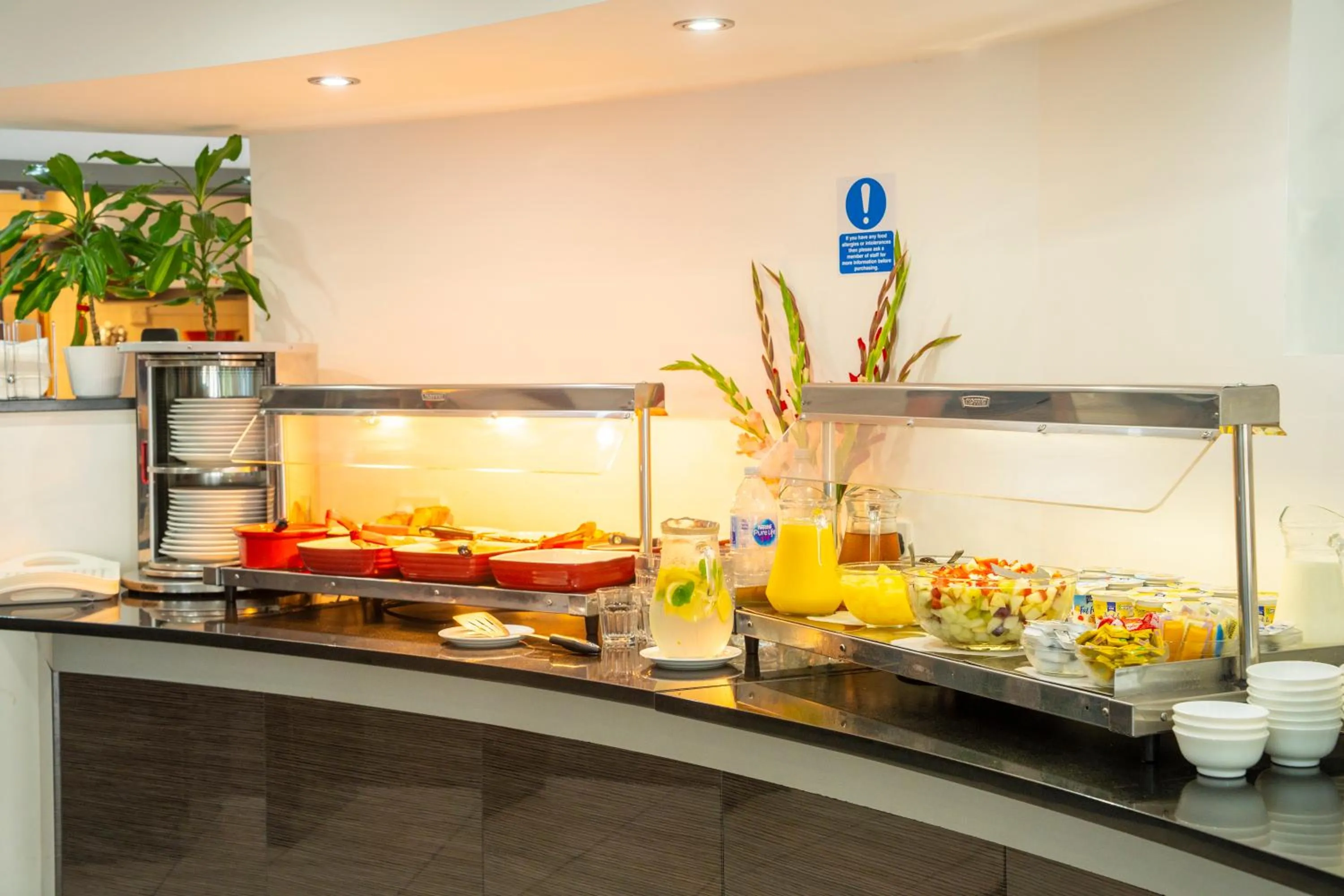 Food and drinks in Remont Oxford Hotel