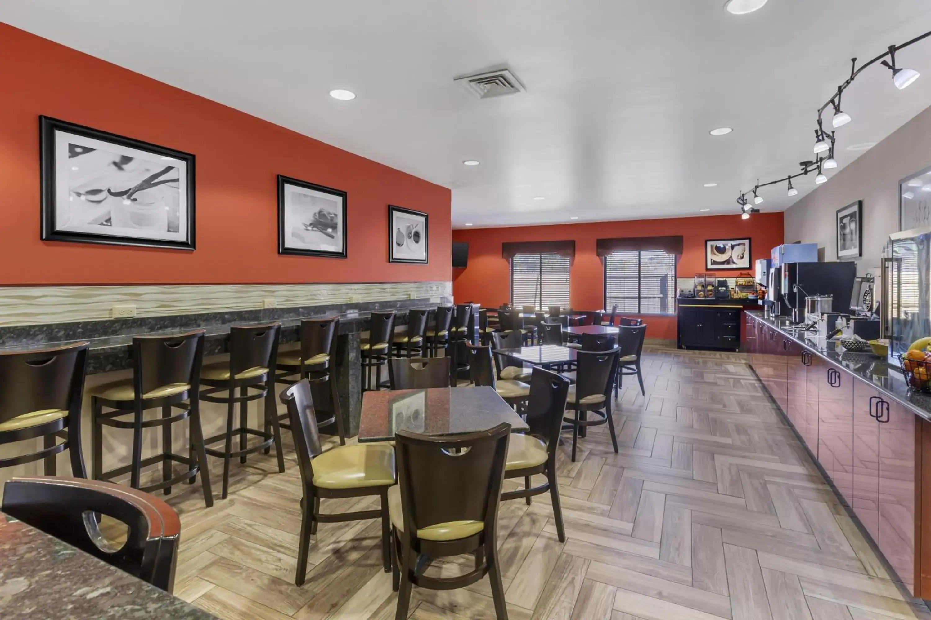 Breakfast in Best Western Plus Suites Greenville Breakfast in Best Western Plus Suites Greenville