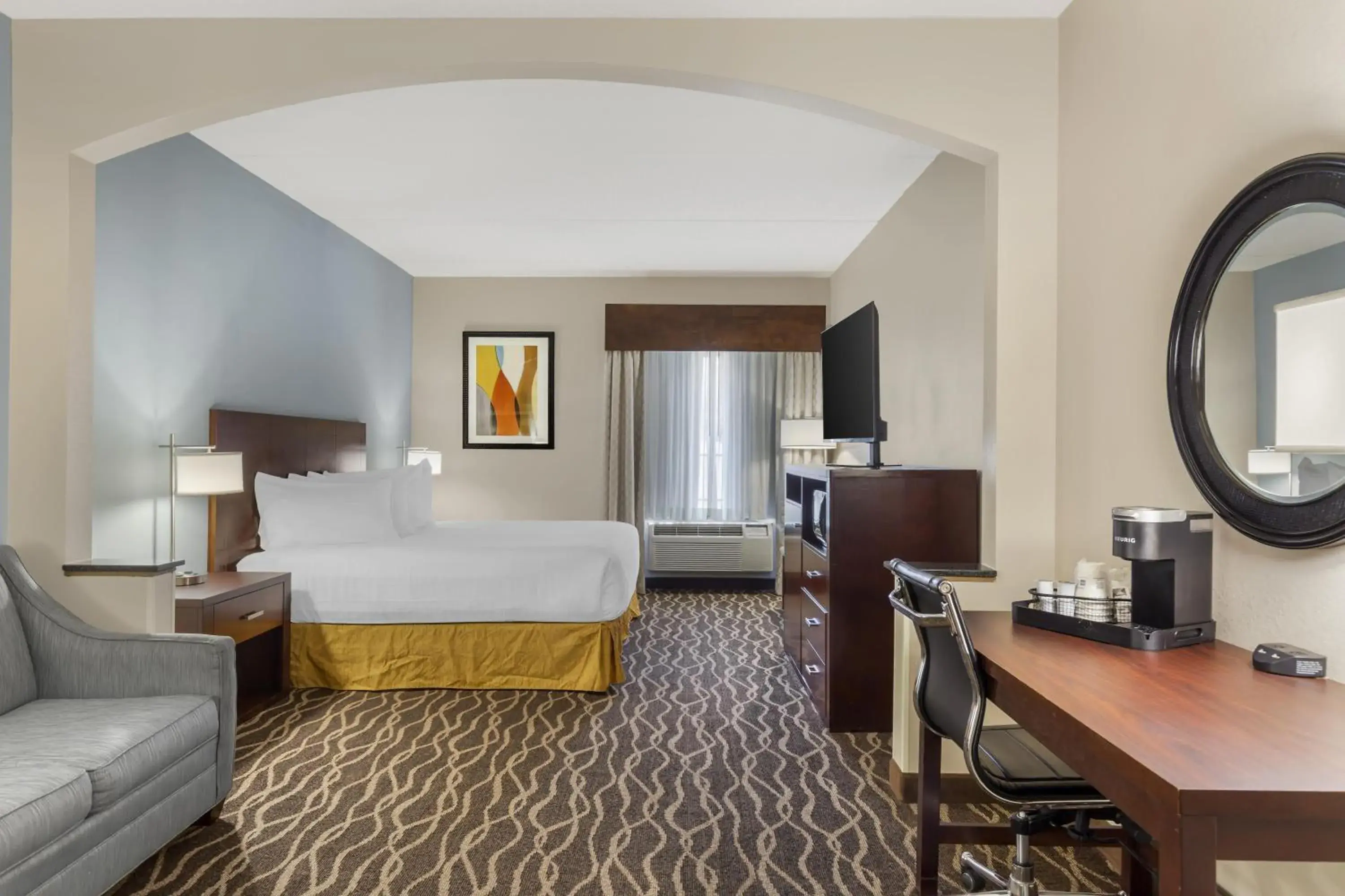 King Suite with Roll-In Shower and Sofa Bed - Disability Access/Non-Smoking in Best Western Plus Suites Greenville King Suite with Roll-In Shower and Sofa Bed - Disability Access/Non-Smoking in Best Western Plus Suites Greenville