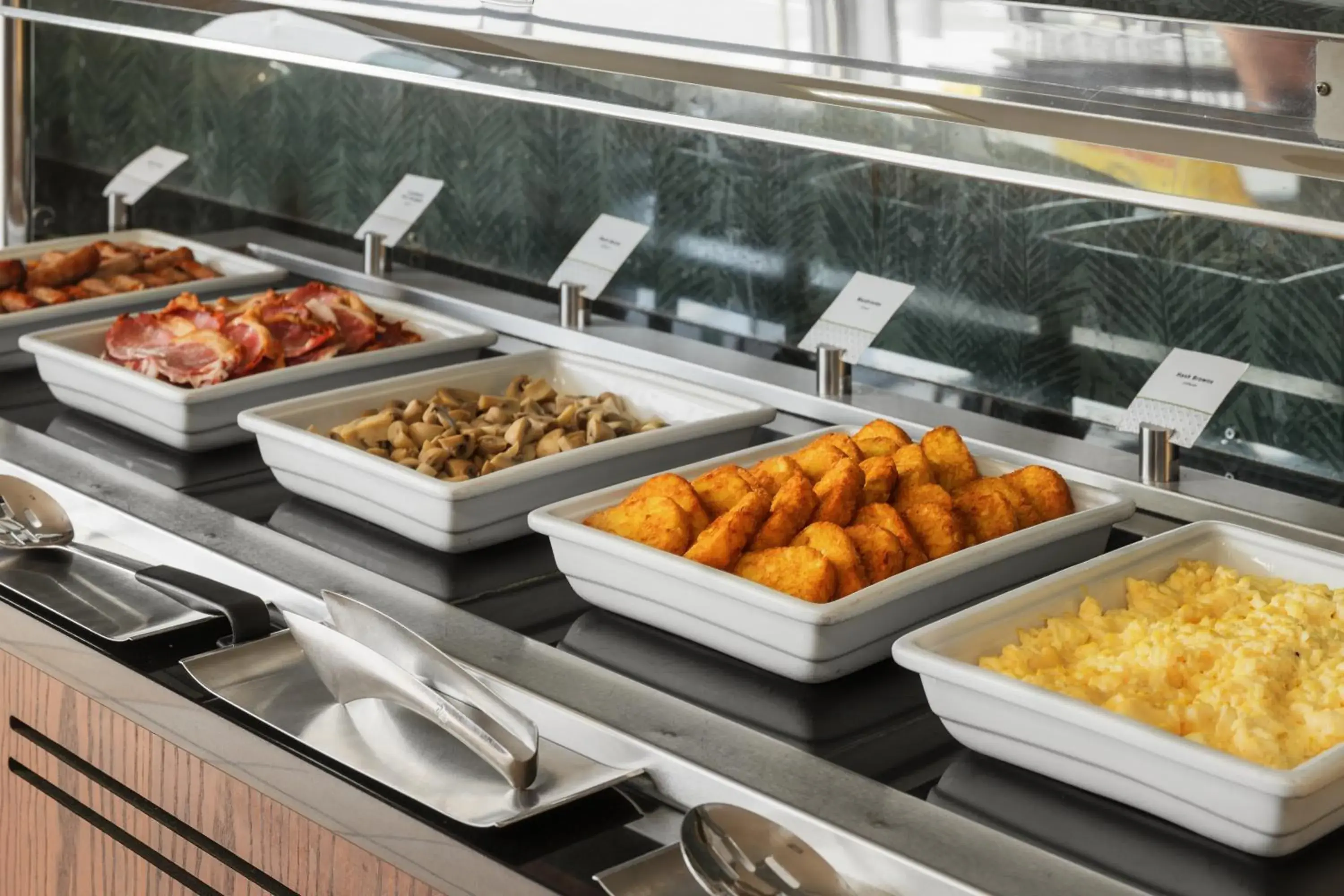 Breakfast in DoubleTree by Hilton Hotel Newcastle International Airport Breakfast in DoubleTree by Hilton Hotel Newcastle International Airport