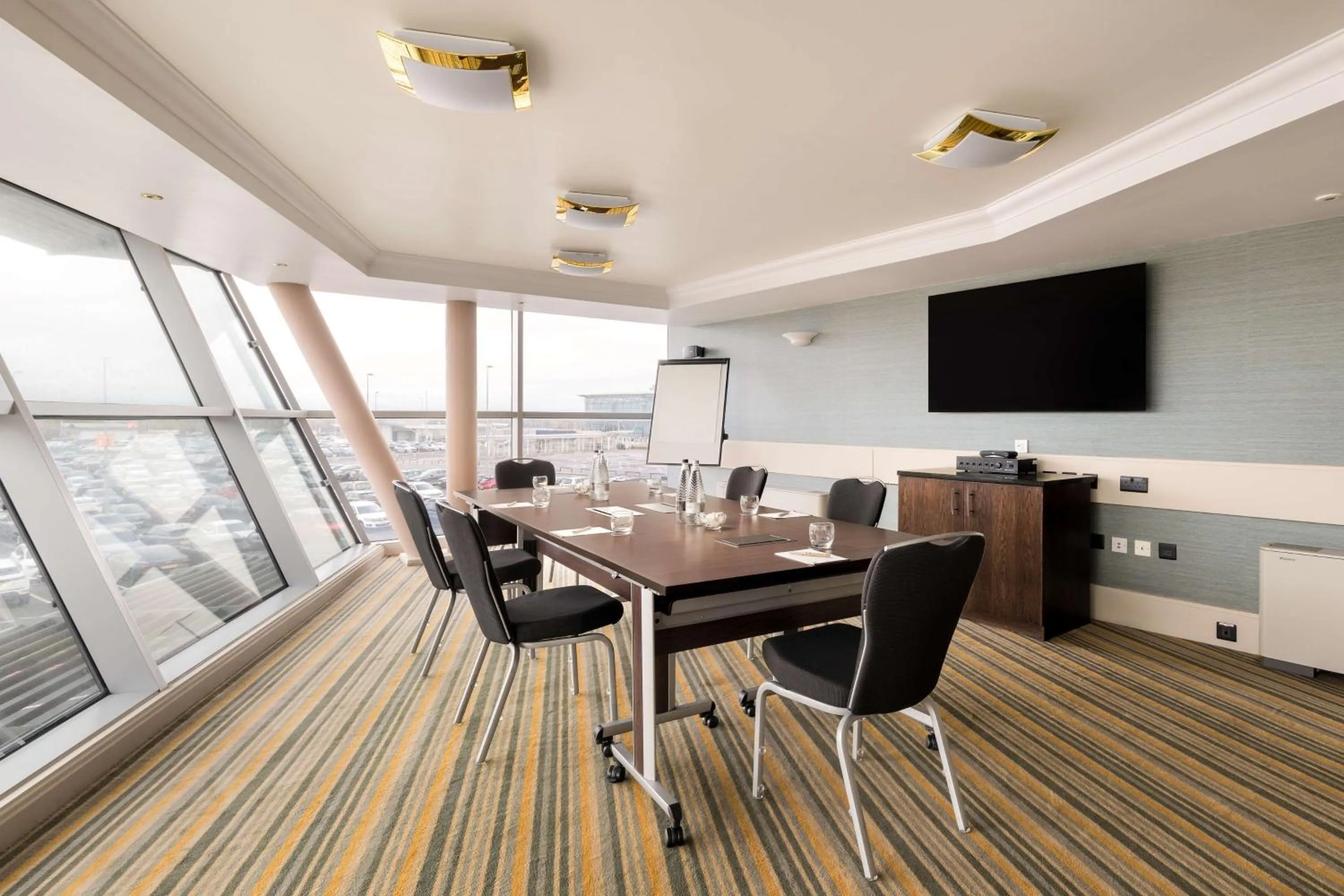 Meeting/conference room in DoubleTree by Hilton Hotel Newcastle International Airport
