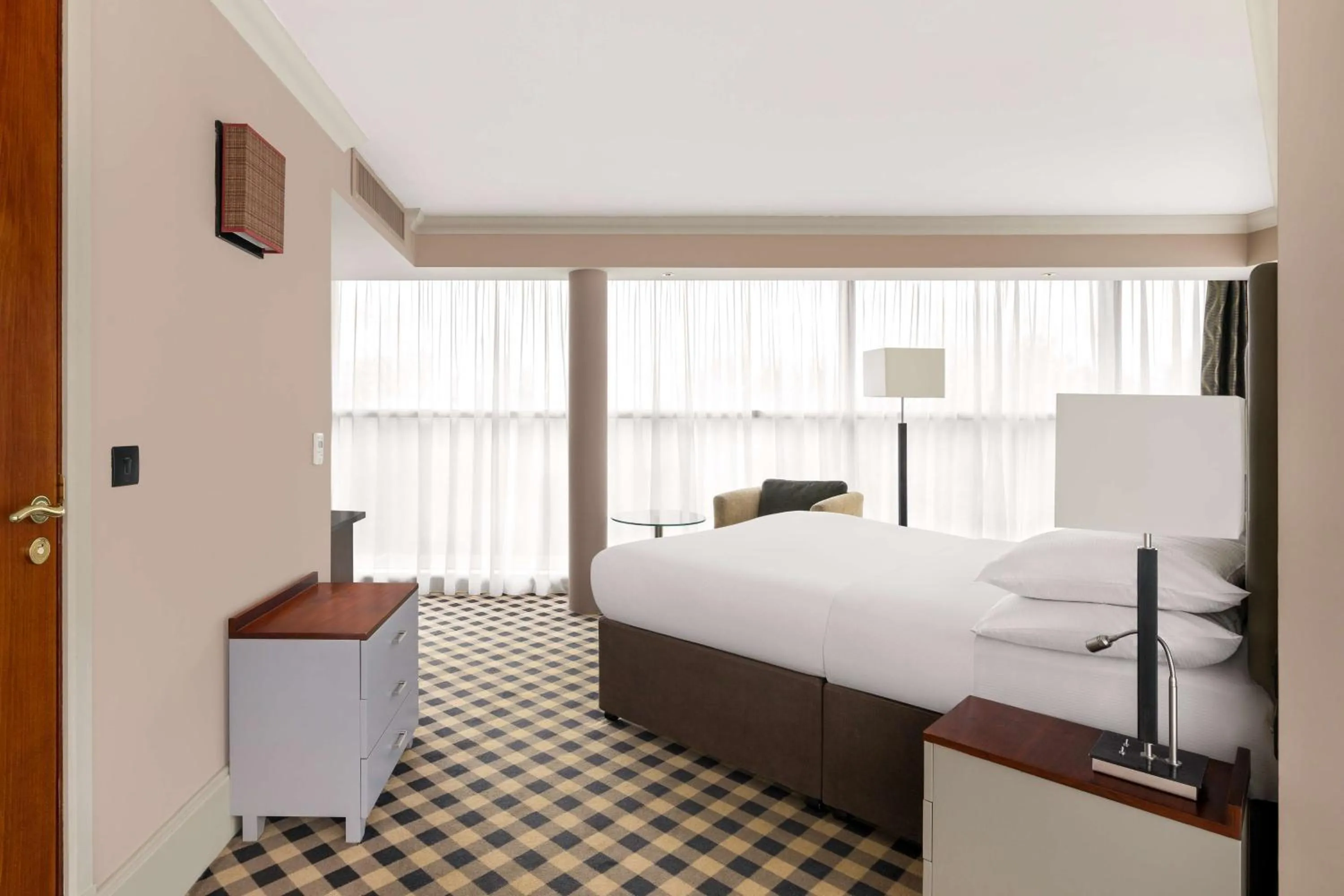 Bed in DoubleTree by Hilton Hotel Newcastle International Airport