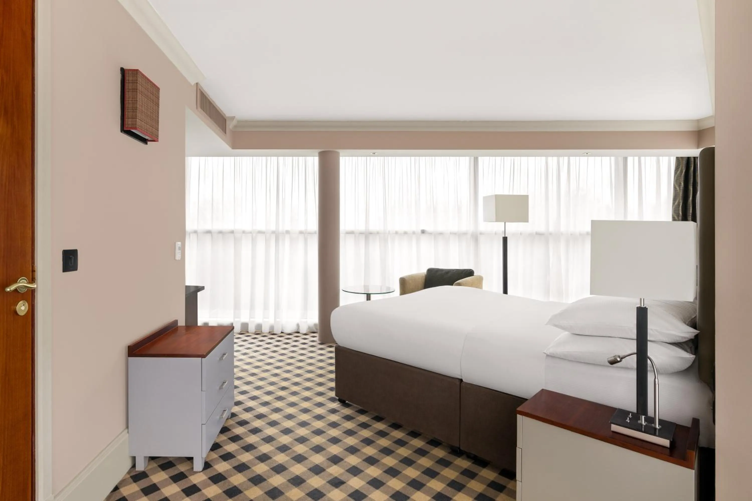 Bedroom, Bed in DoubleTree by Hilton Hotel Newcastle International Airport