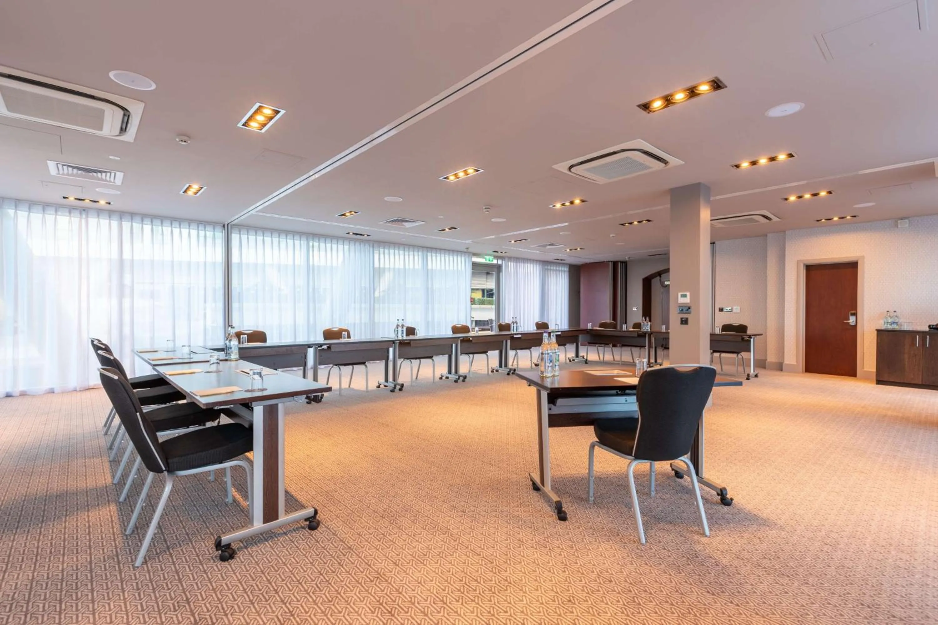 Meeting/conference room in DoubleTree by Hilton Hotel Newcastle International Airport