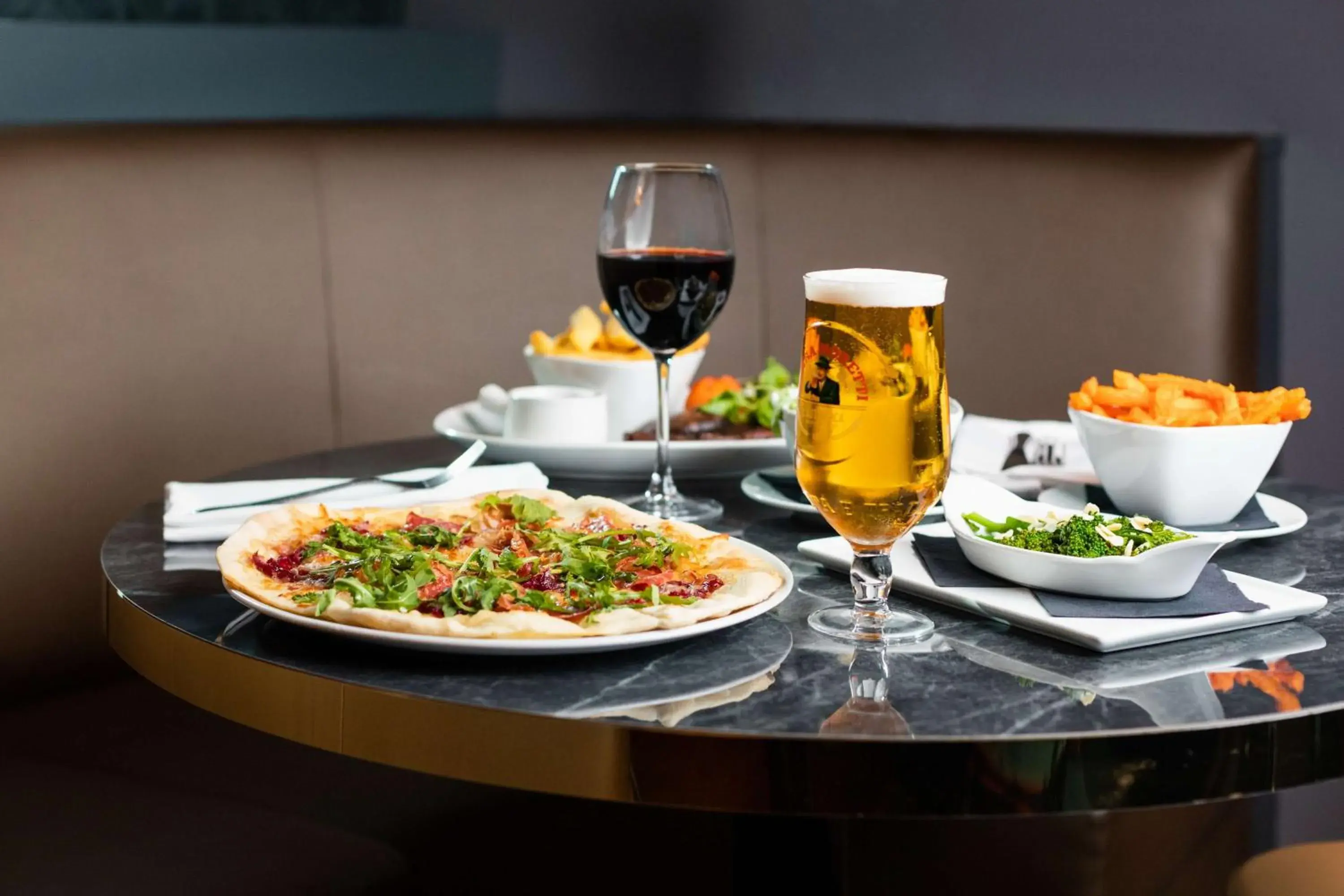 Restaurant/places to eat in DoubleTree by Hilton Hotel Newcastle International Airport Restaurant/places to eat in DoubleTree by Hilton Hotel Newcastle International Airport