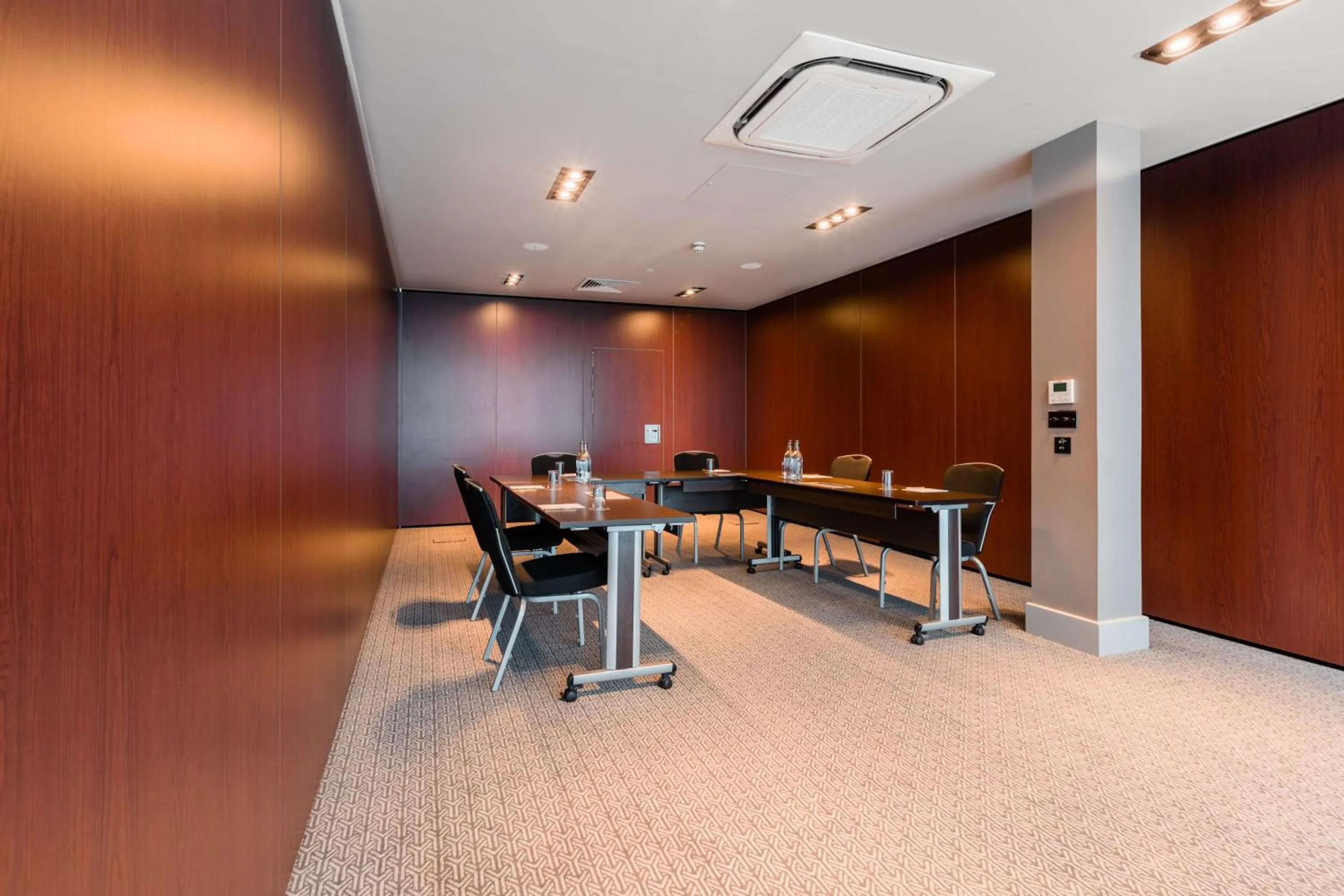 Meeting/conference room in DoubleTree by Hilton Hotel Newcastle International Airport
