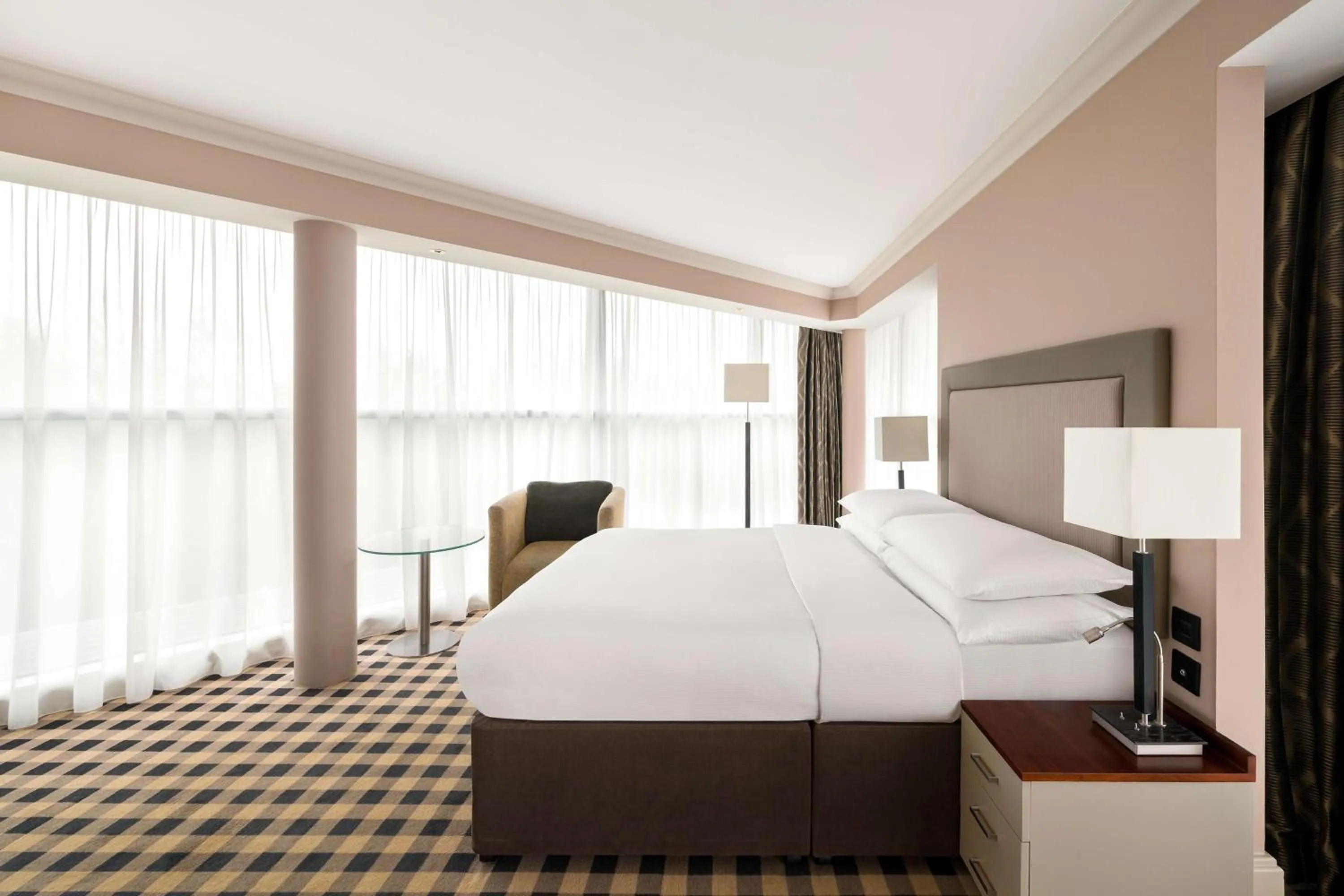 Bed in DoubleTree by Hilton Hotel Newcastle International Airport