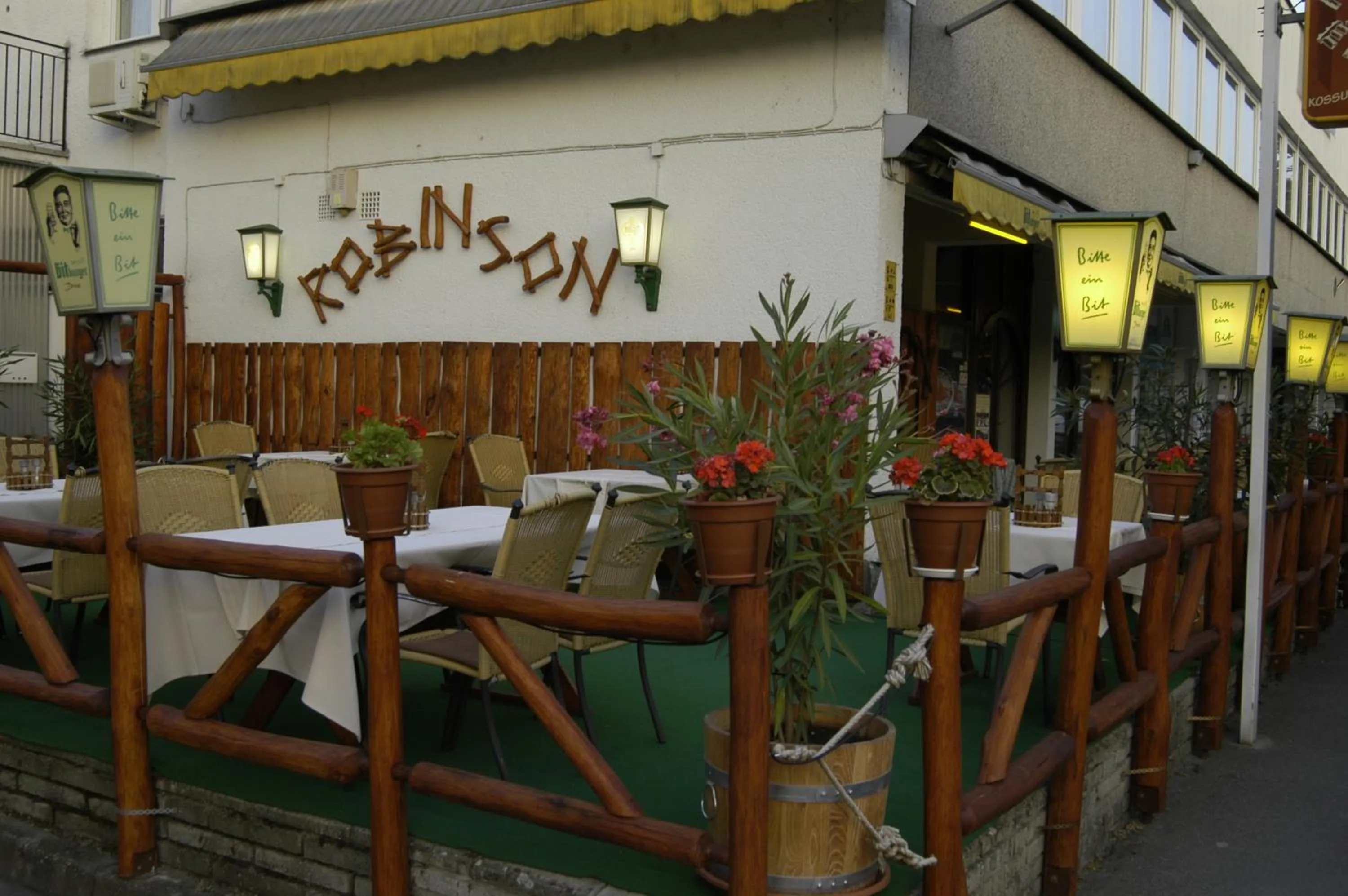 Restaurant/places to eat in A Mecsek Gyöngye Apartmanhaz