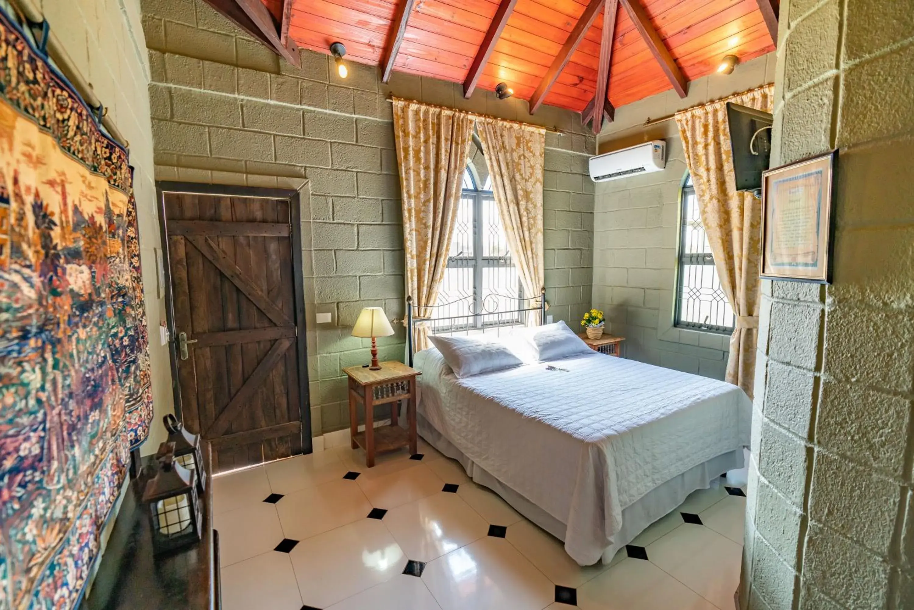 Luxury Double Room in Pousada Camelot Inn Luxury Double Room in Pousada Camelot Inn