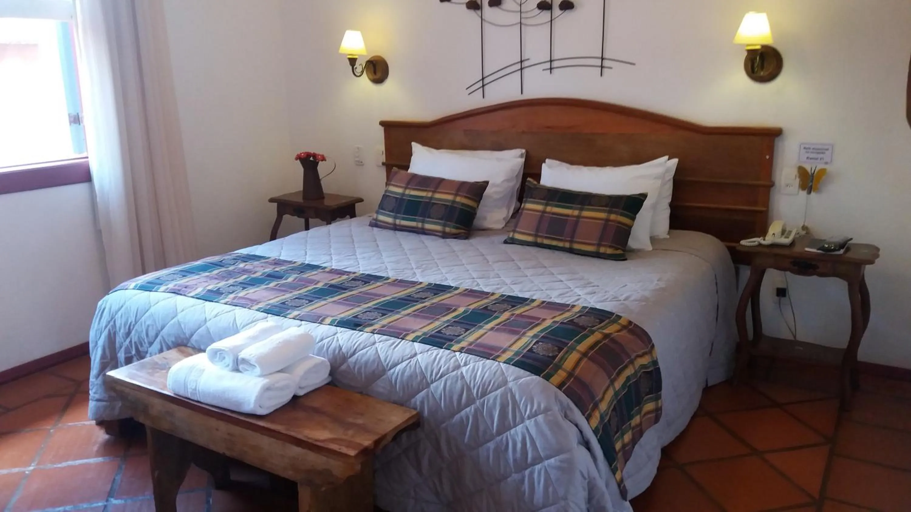 Superior Double Room (Air Conditioning and King-size Bed) in Pousada Bárbara Bela