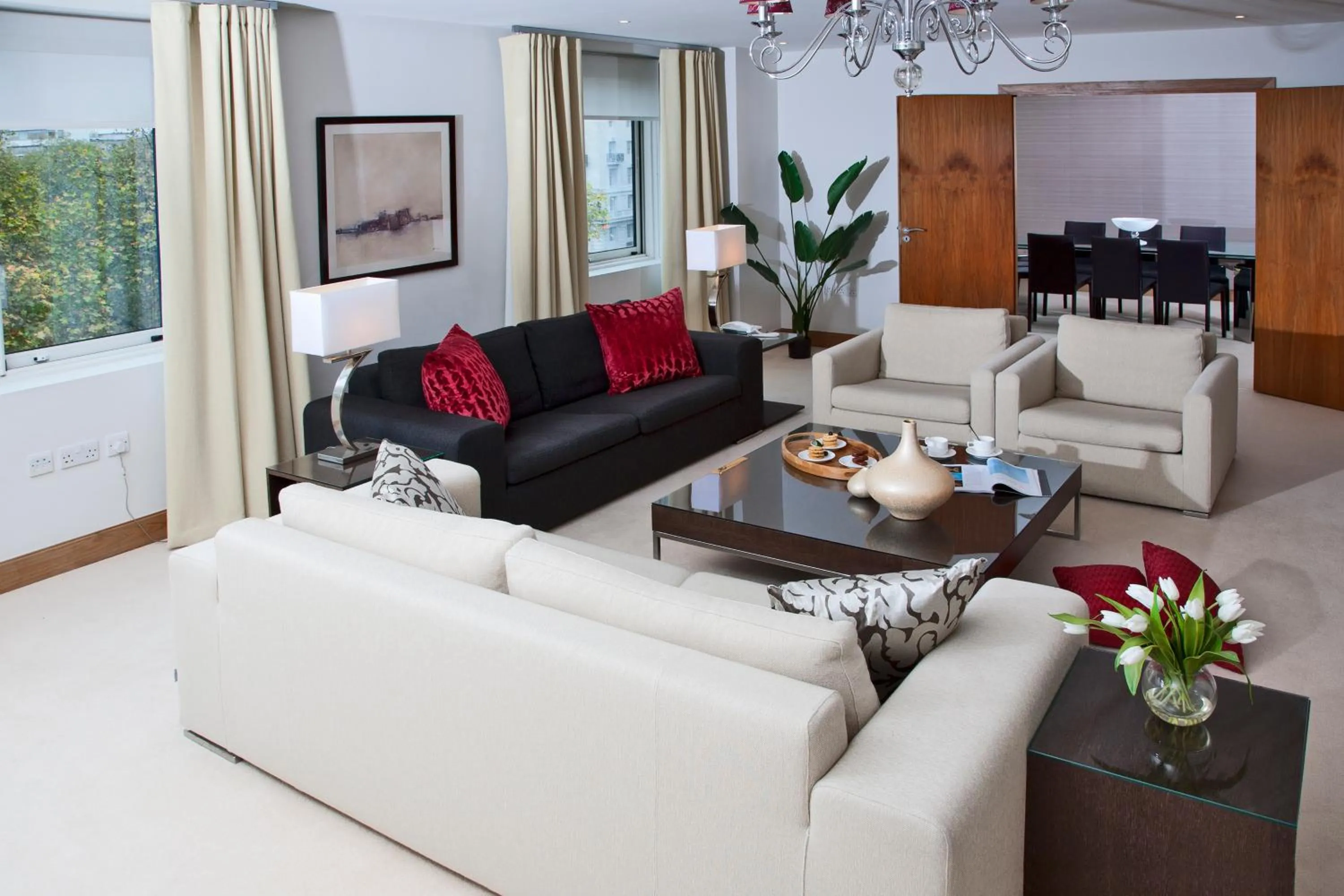 Seating area in Arlington House Apartments