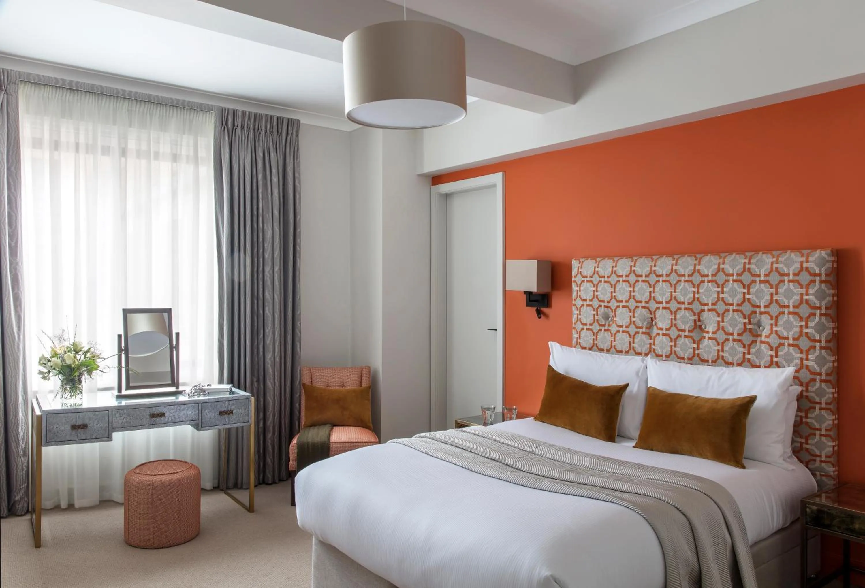 Bed in Arlington House Apartments