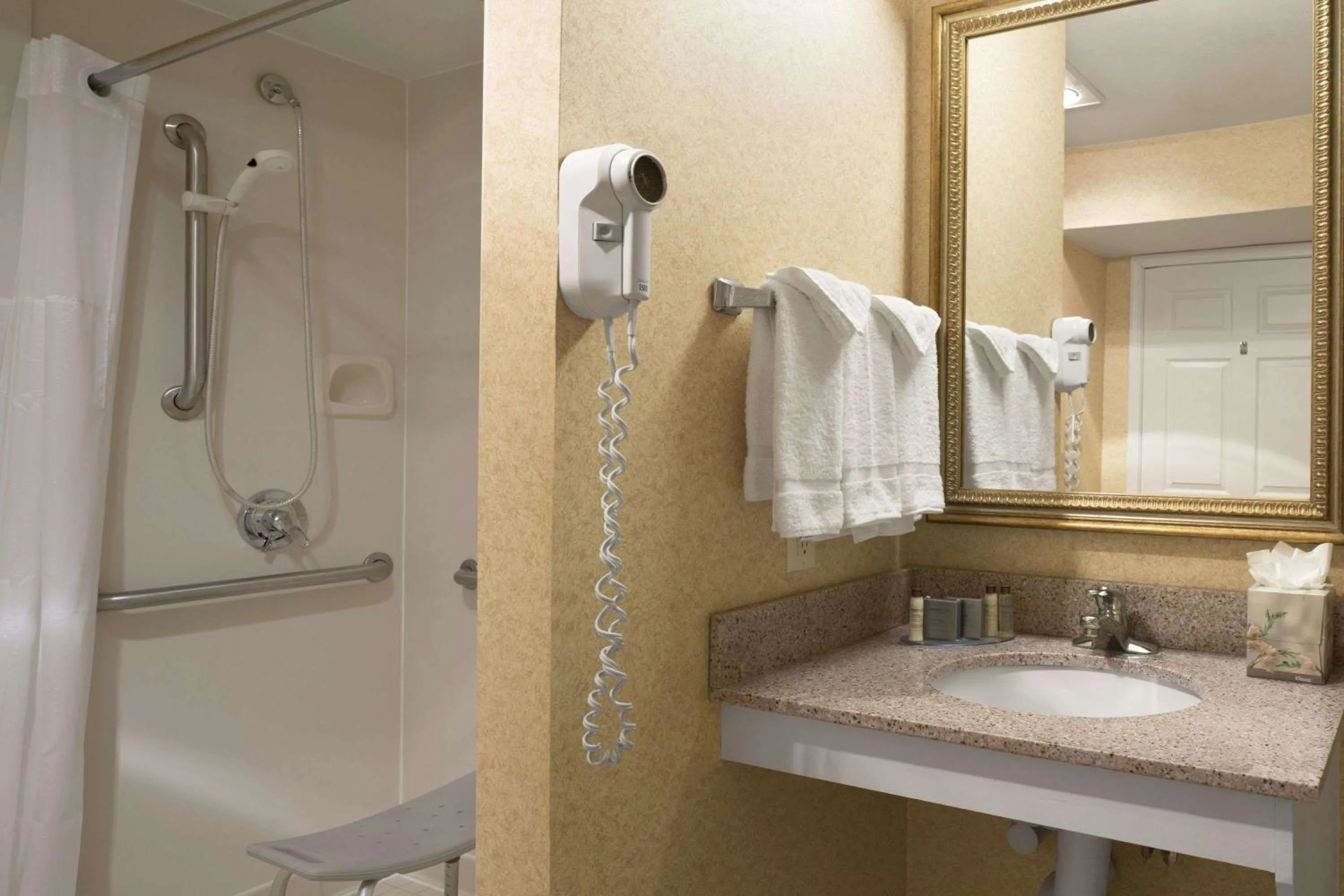 Bathroom in Hawthorn Extended Stay by Wyndham Fort Wayne