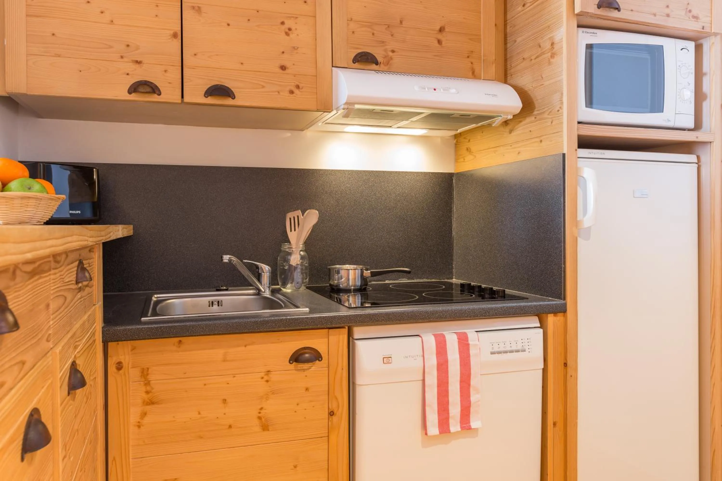 Kitchen or kitchenette in Résidence Pierre & Vacances Aconit