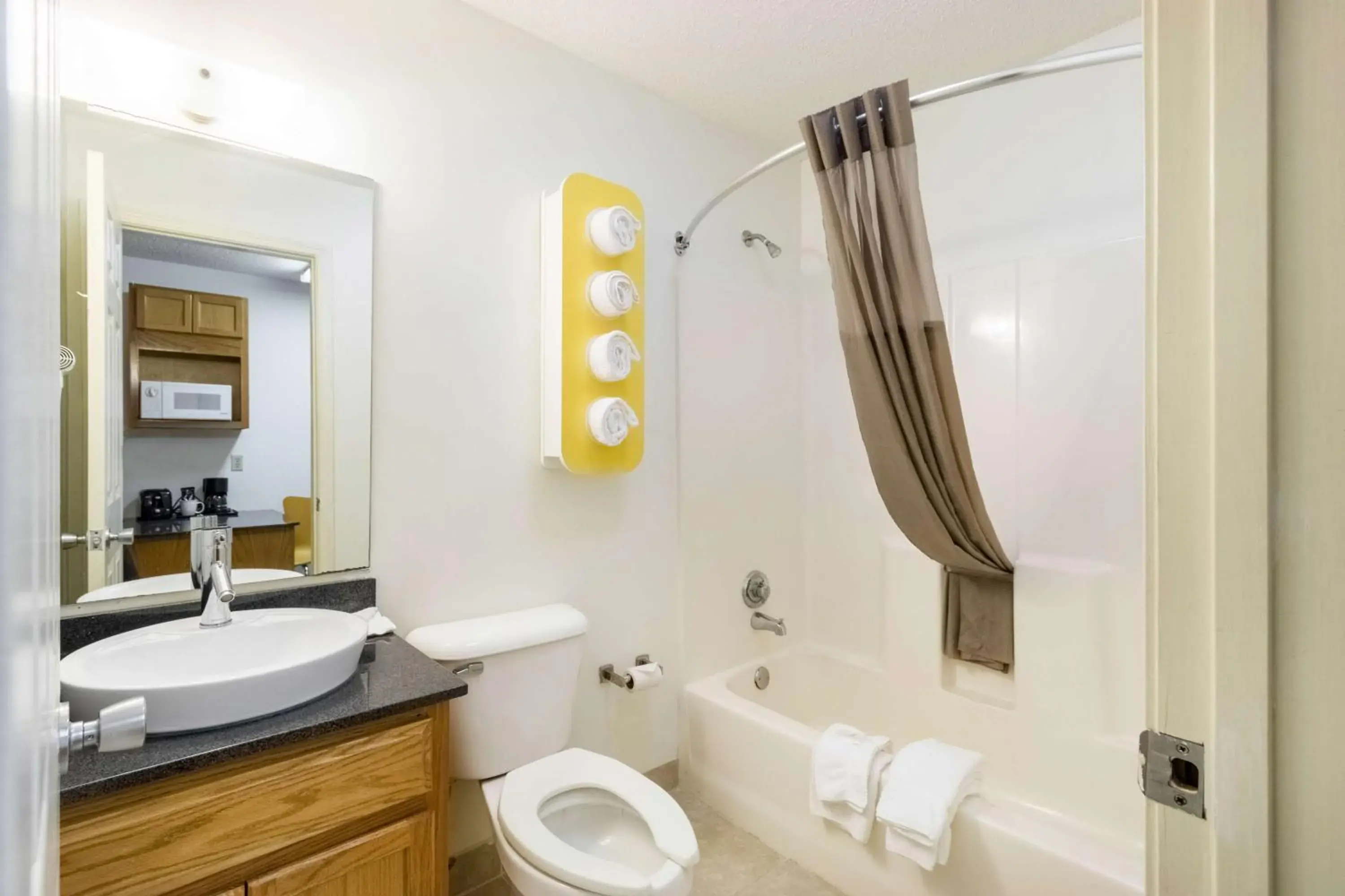 King Room - Non-Smoking in Studio 6-Statesboro, GA King Room - Non-Smoking in Studio 6-Statesboro, GA