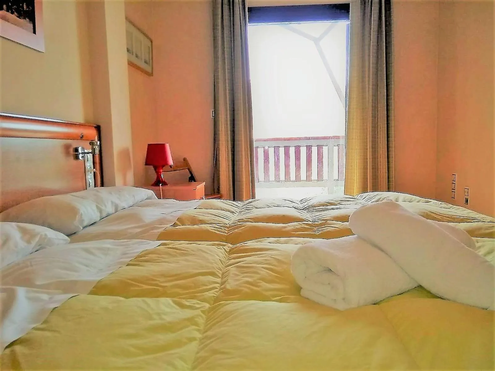 Bed in TODOSIERRANEVADA ZONA BAJA - MONTBLANC VISTAS A LA MONTANA - Junto a los Telecabinas