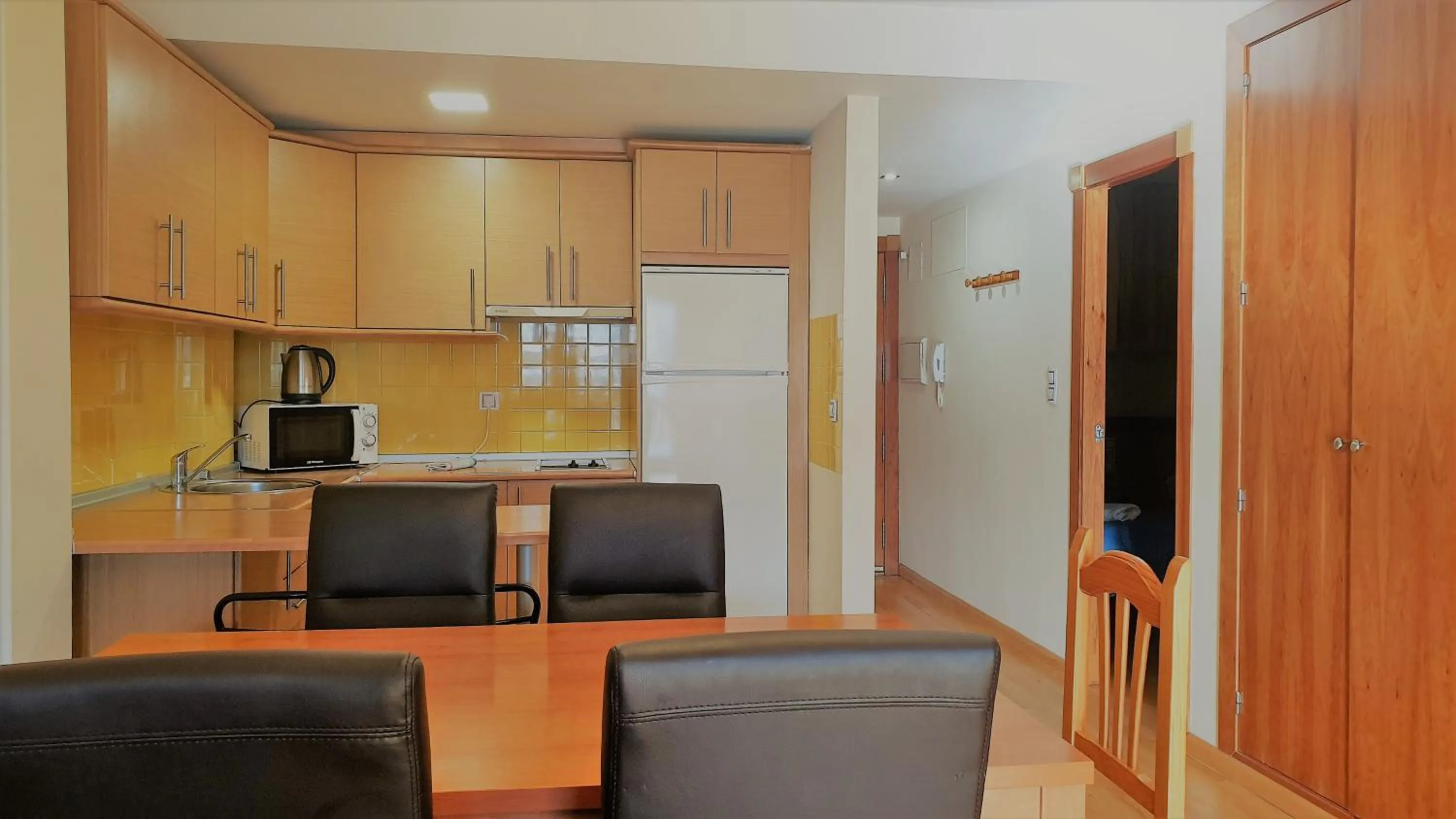 TODOSIERRANEVADA ZONA BAJA - MONTBLANC VISTAS A LA MONTANA - Junto a los Telecabinas