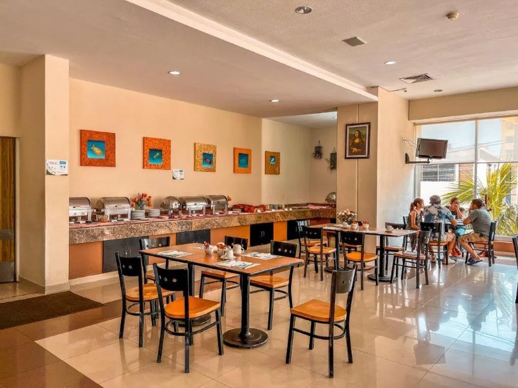 Restaurant/places to eat in Balaju Hotel & Suites