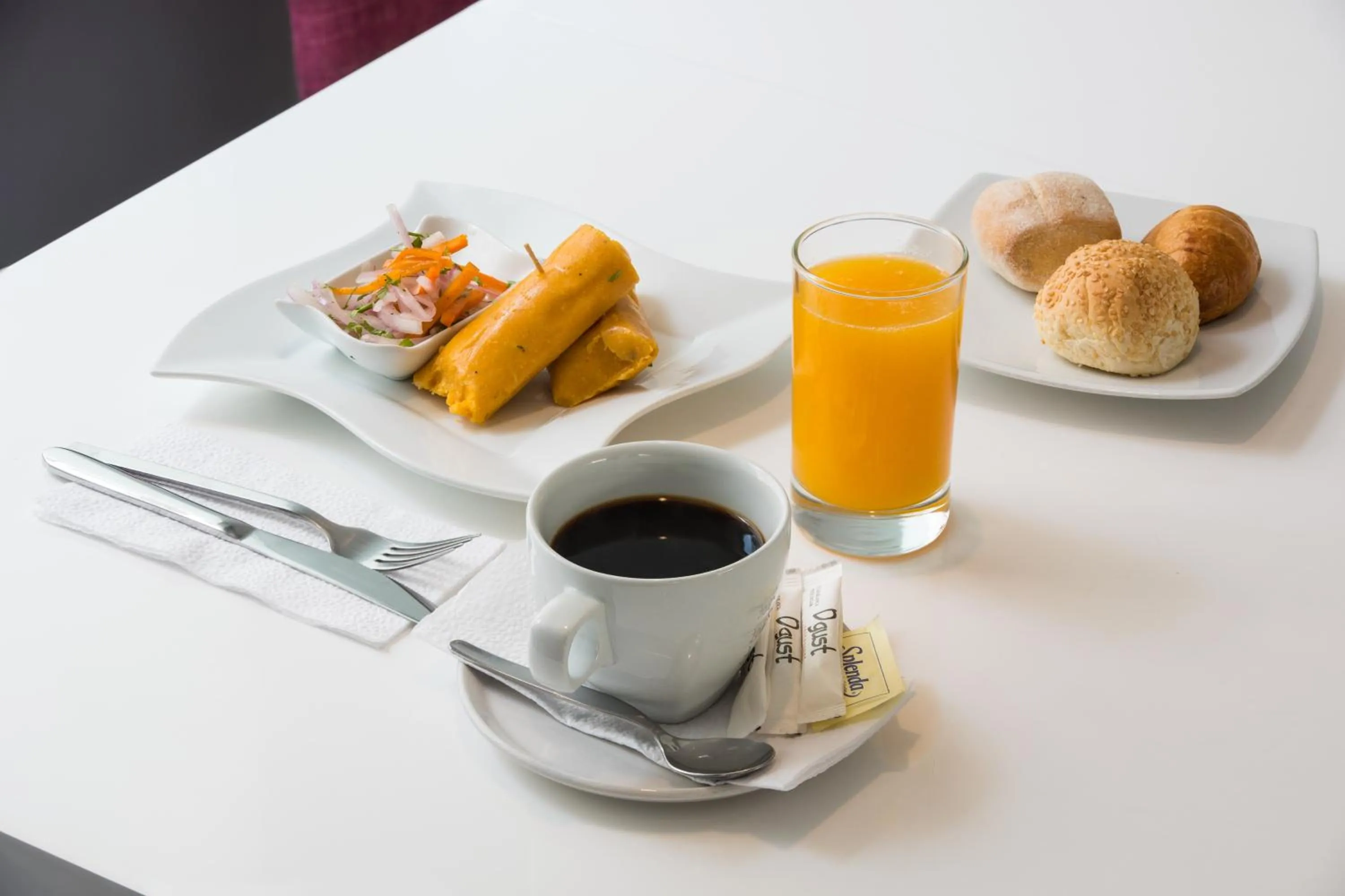 Restaurant/places to eat in Palmetto Hotel Business San Borja