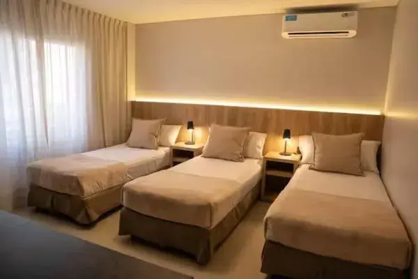 Bedroom, Bed in Urbana Suites Bedroom, Bed in Urbana Suites