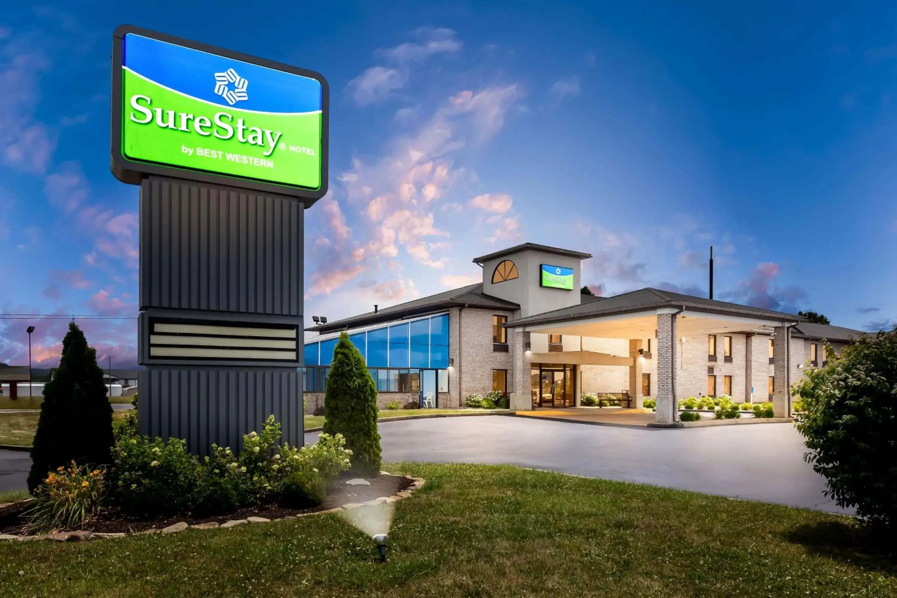 Property building in SureStay by Best Western Grayson Property building in SureStay by Best Western Grayson