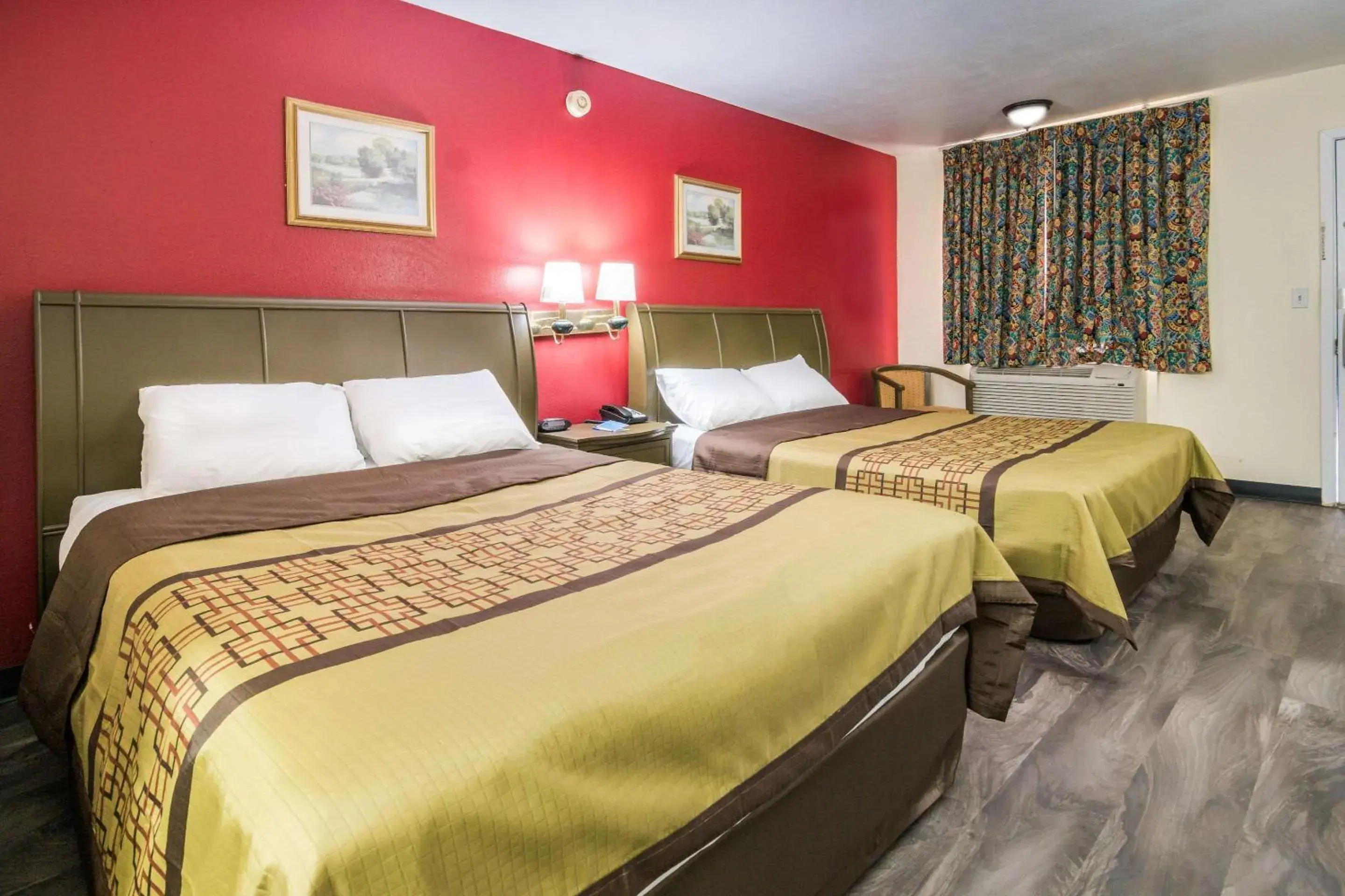 Photo of the whole room, Bed in Rodeway Inn Ranger I-20 Photo of the whole room, Bed in Rodeway Inn Ranger I-20