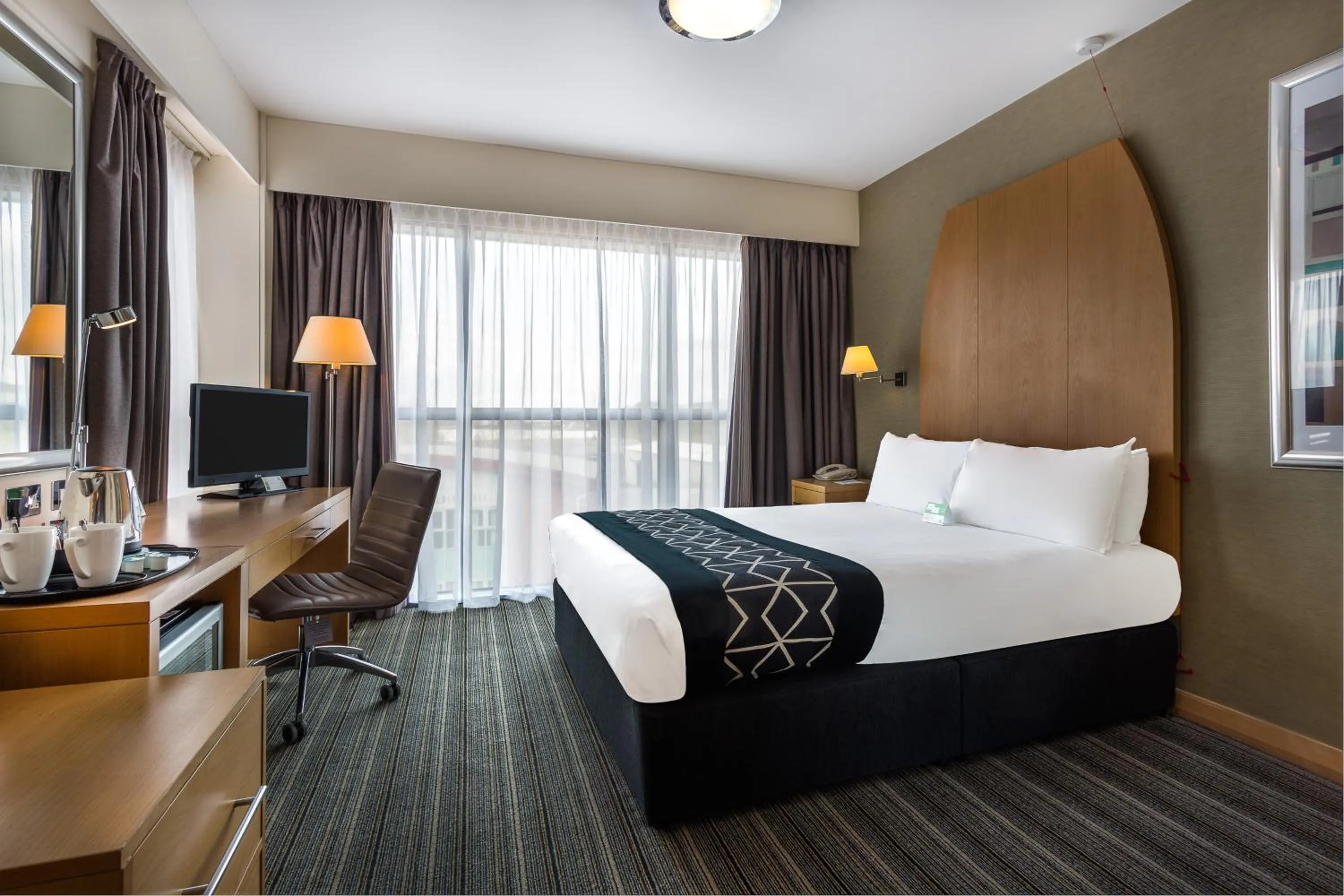 Photo of the whole room, Bed in Holiday Inn Birmingham North - Cannock by IHG