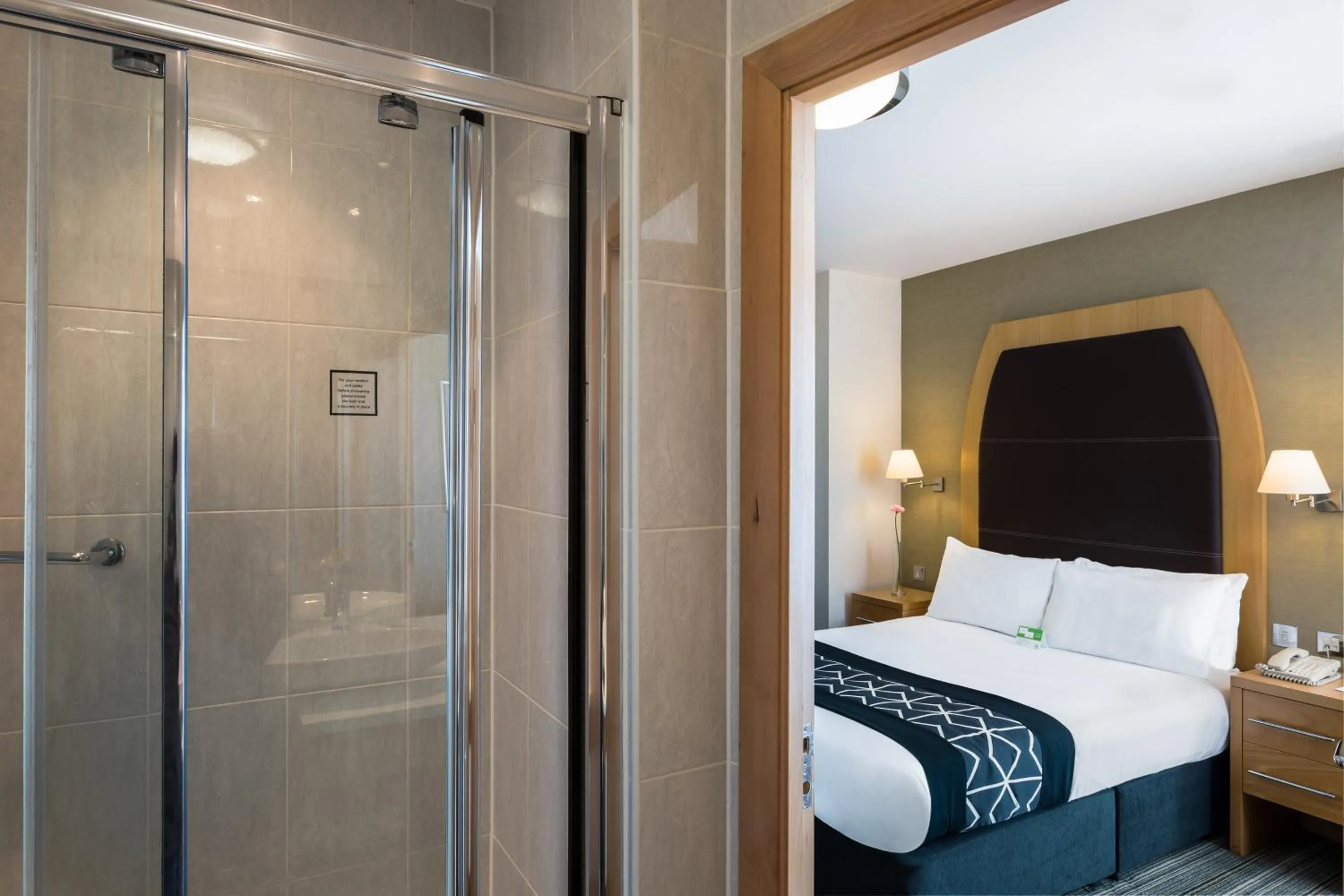 Photo of the whole room, Bed in Holiday Inn Birmingham North - Cannock by IHG