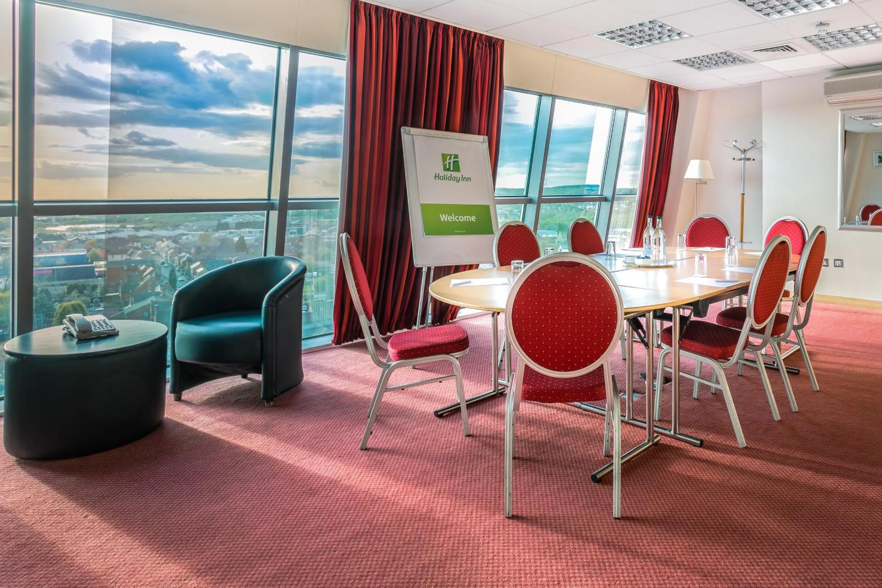 Meeting/conference room in Holiday Inn Birmingham North - Cannock by IHG