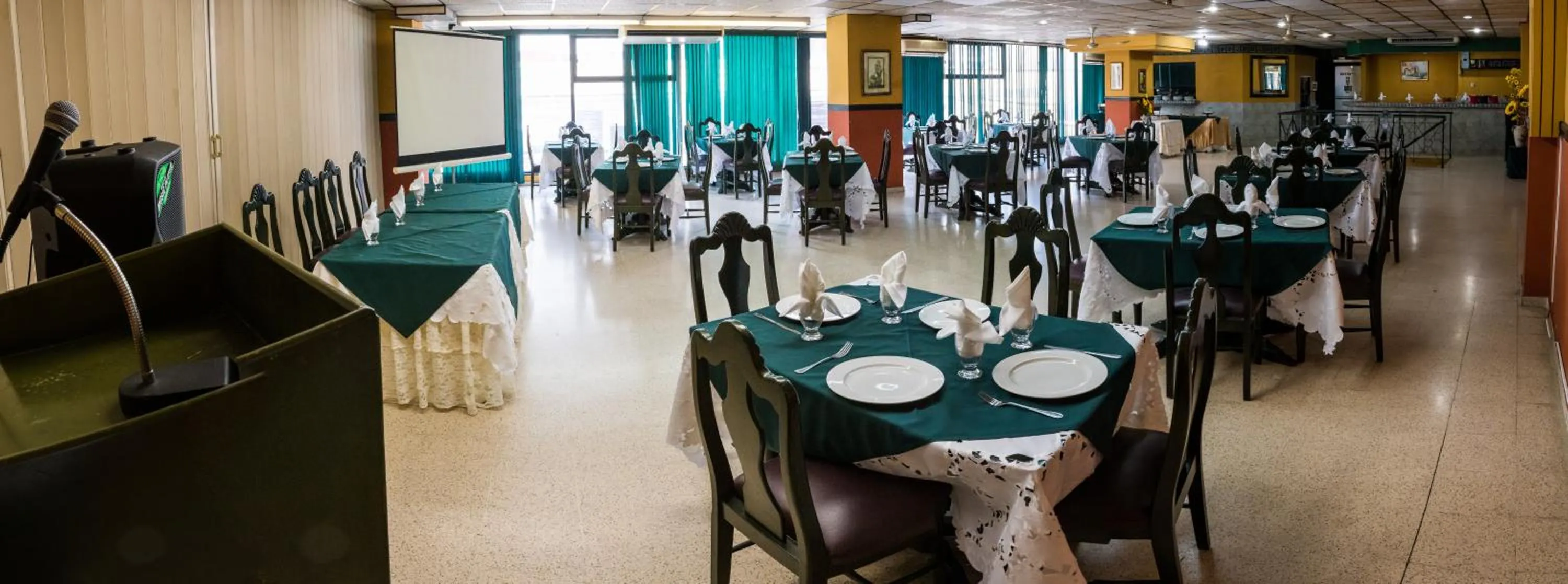 Banquet/Function facilities in Hotel Benidorm Panama