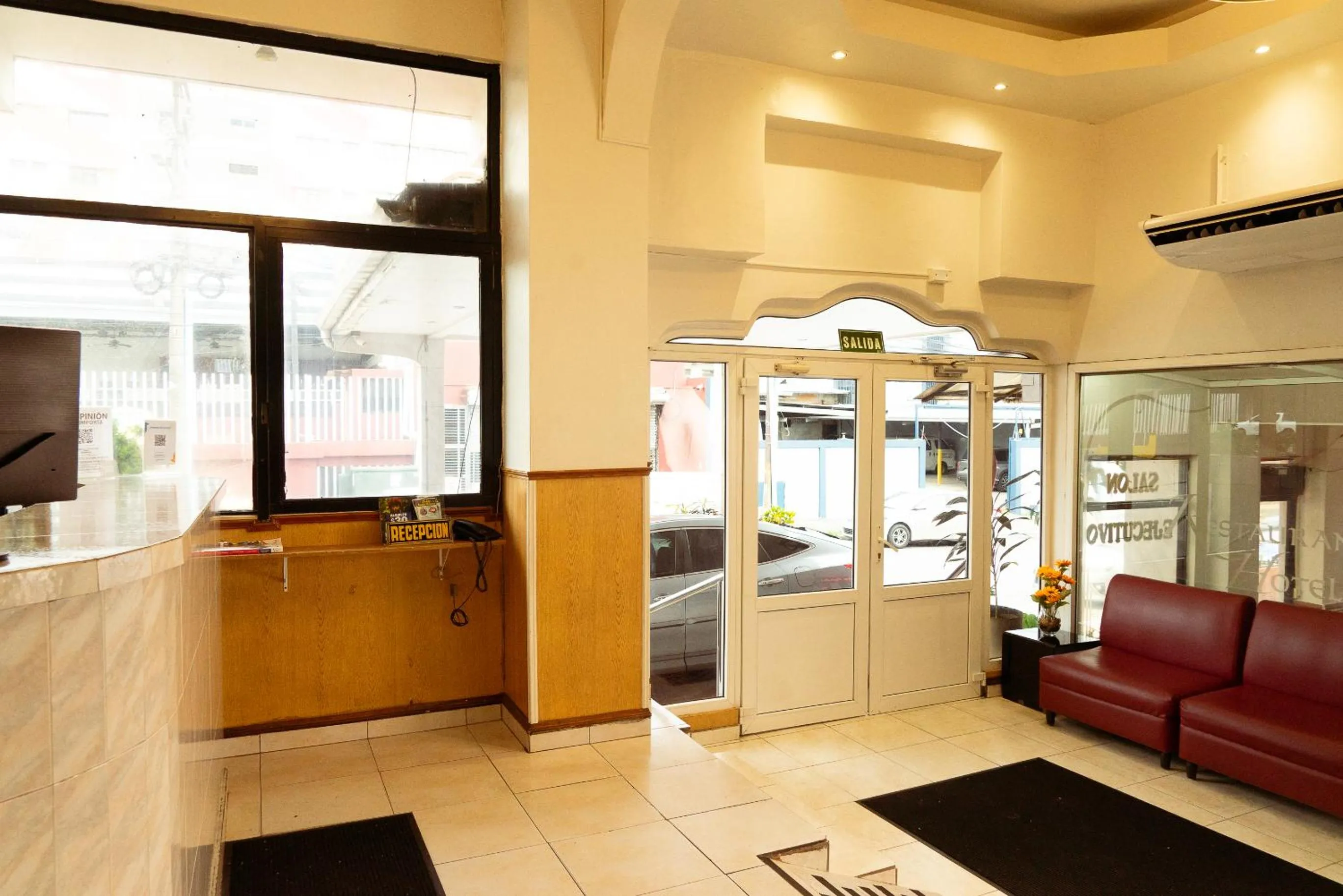 Lobby or reception in Hotel Benidorm Panama