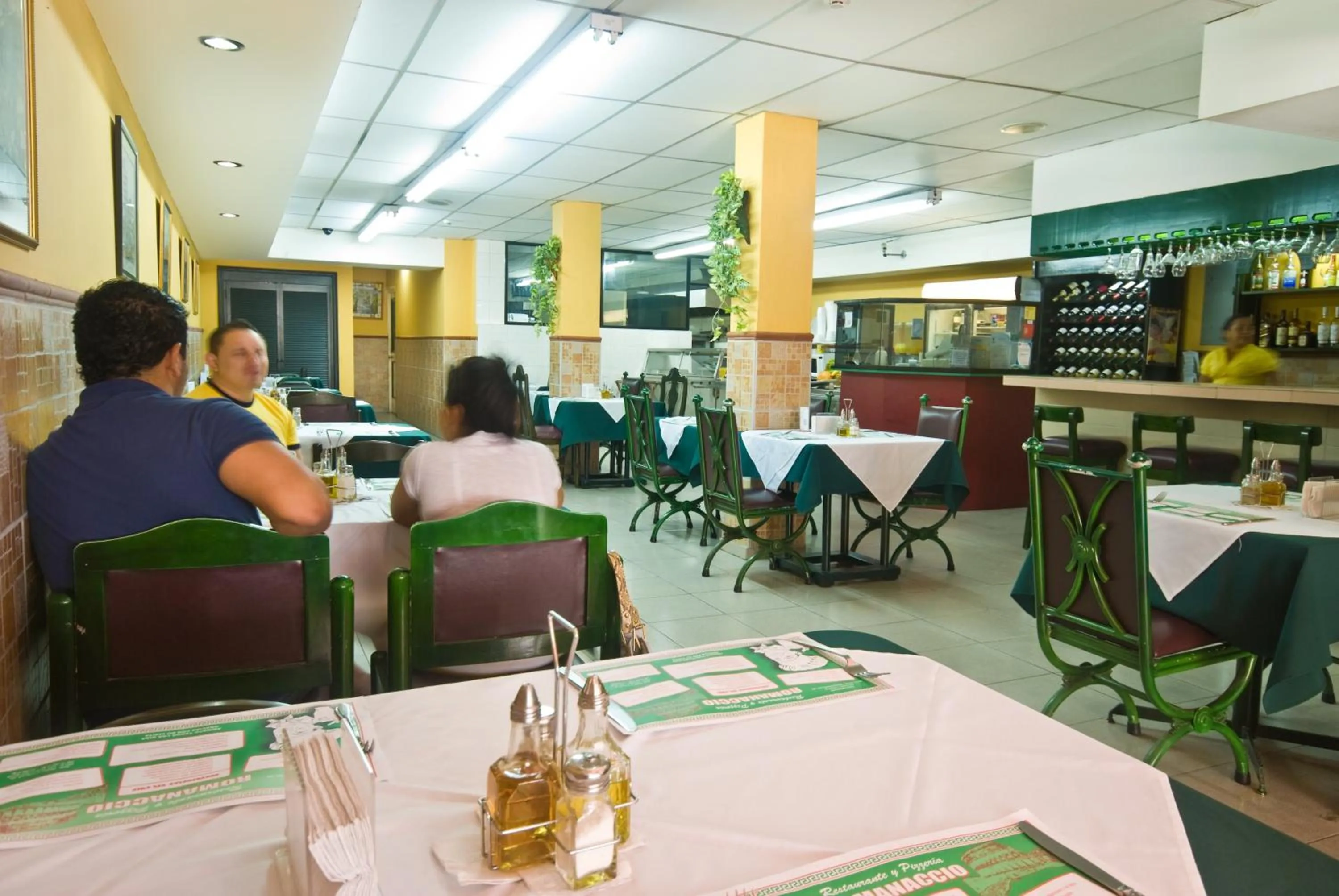 Restaurant/places to eat in Hotel Benidorm Panama