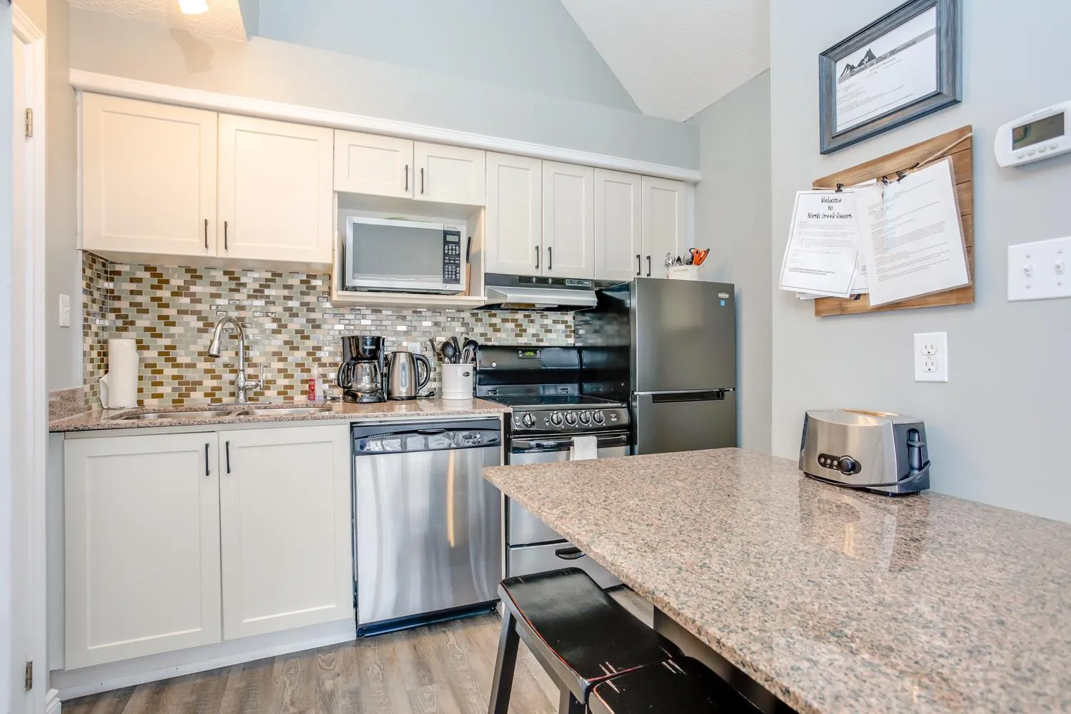 Coffee/tea facilities in Blue Mountain Studio Loft at North Creek Resort