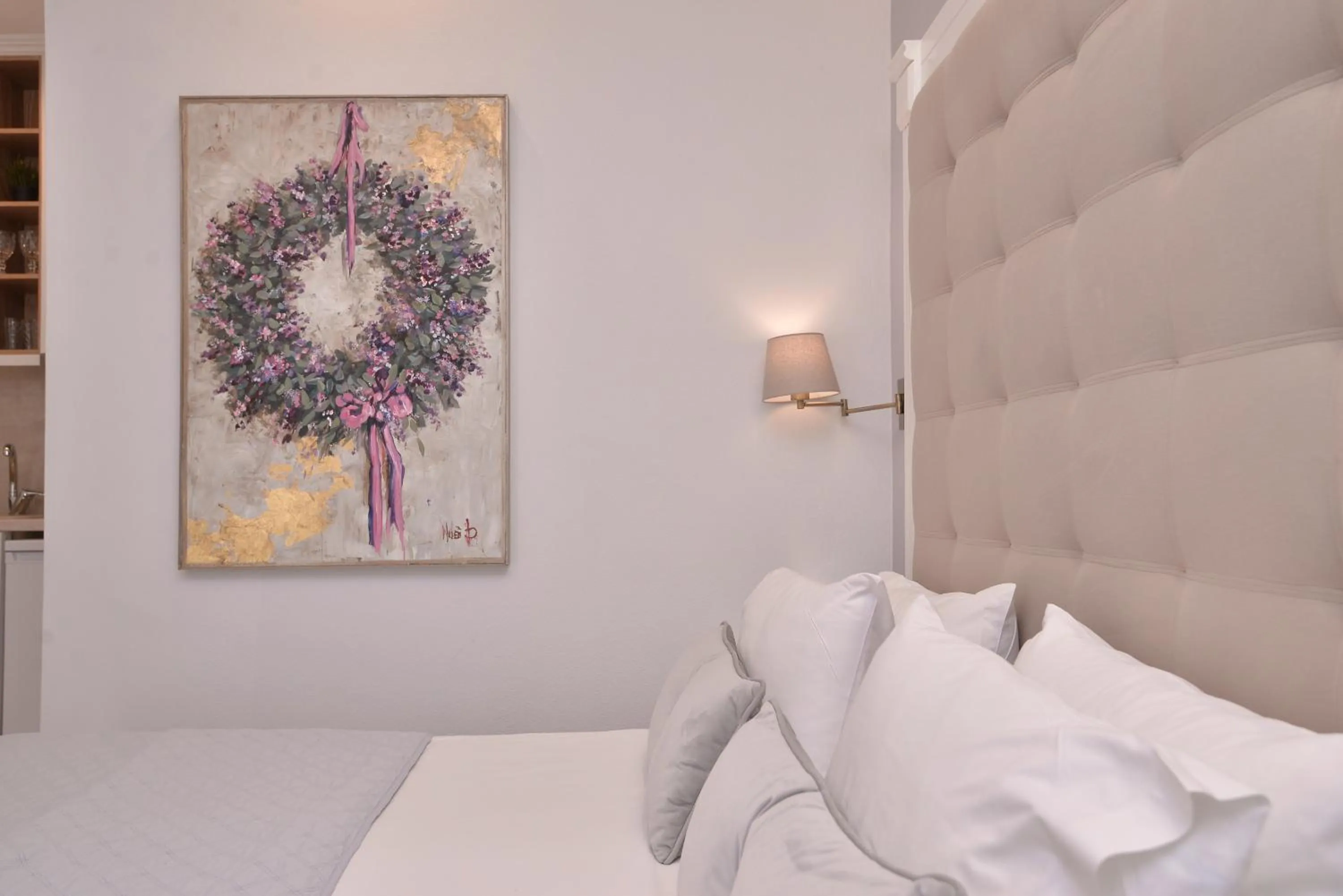 Bed in Epavlis Luxury apts