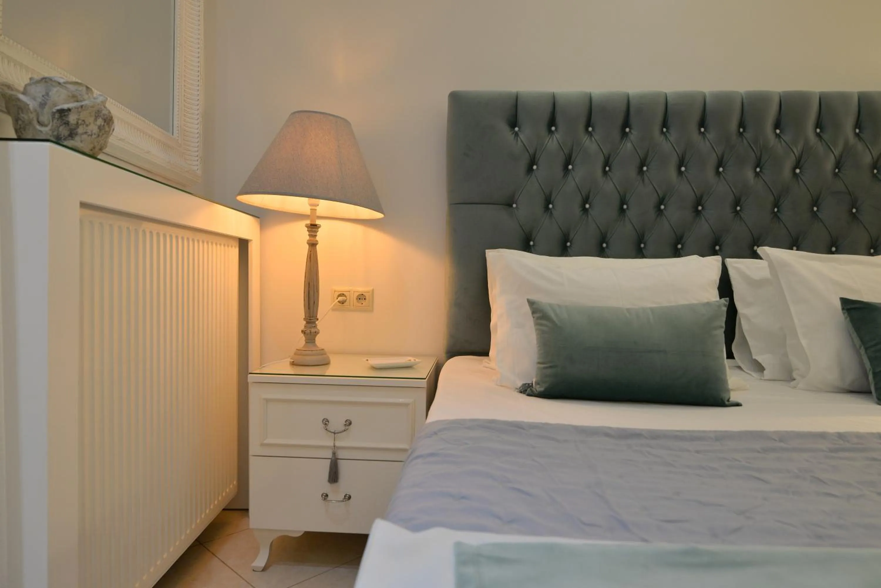 Bed in Epavlis Luxury apts