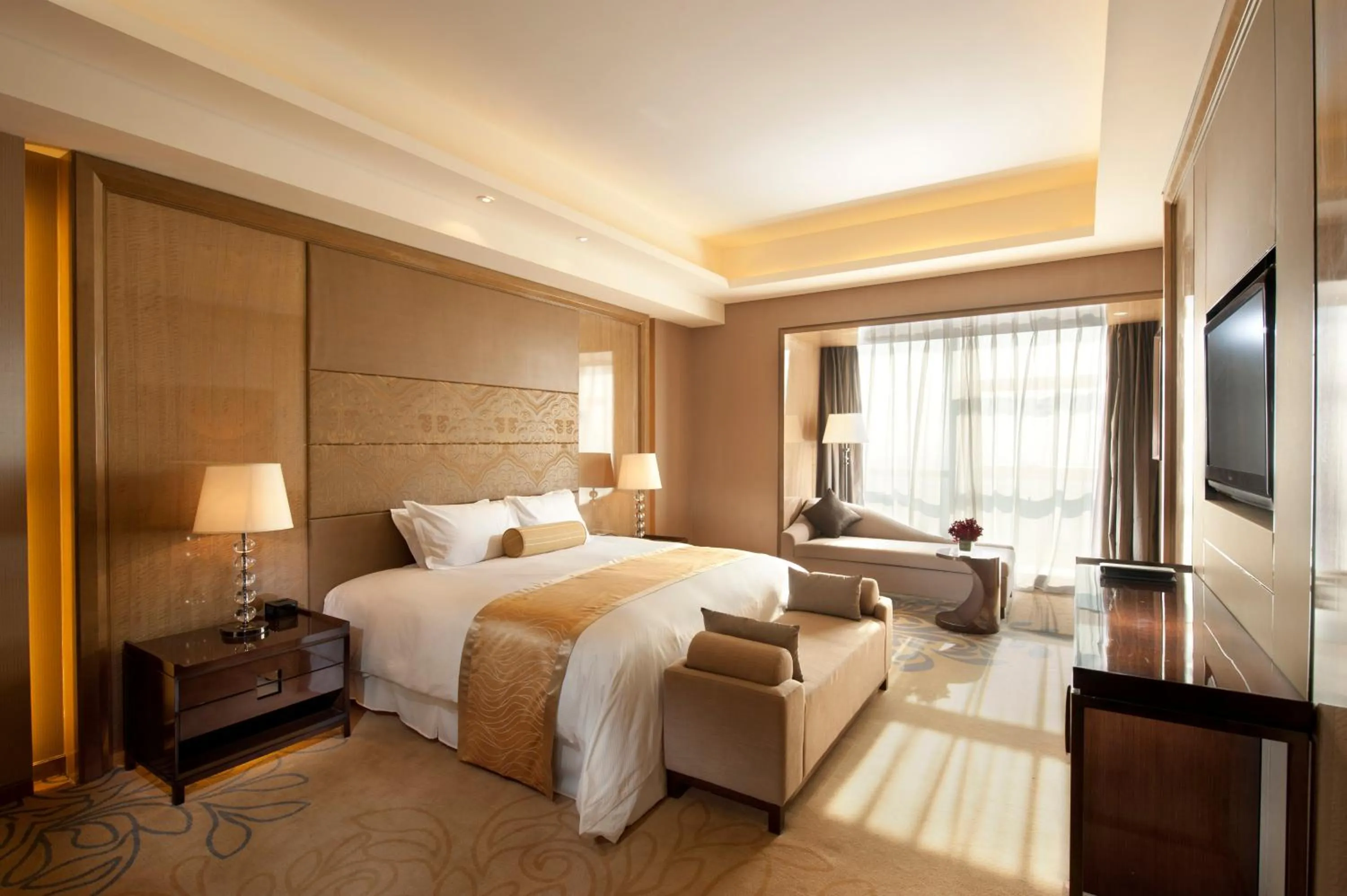 Executive Suite with Access to the Executive Lounge in Wanda Realm Langfang