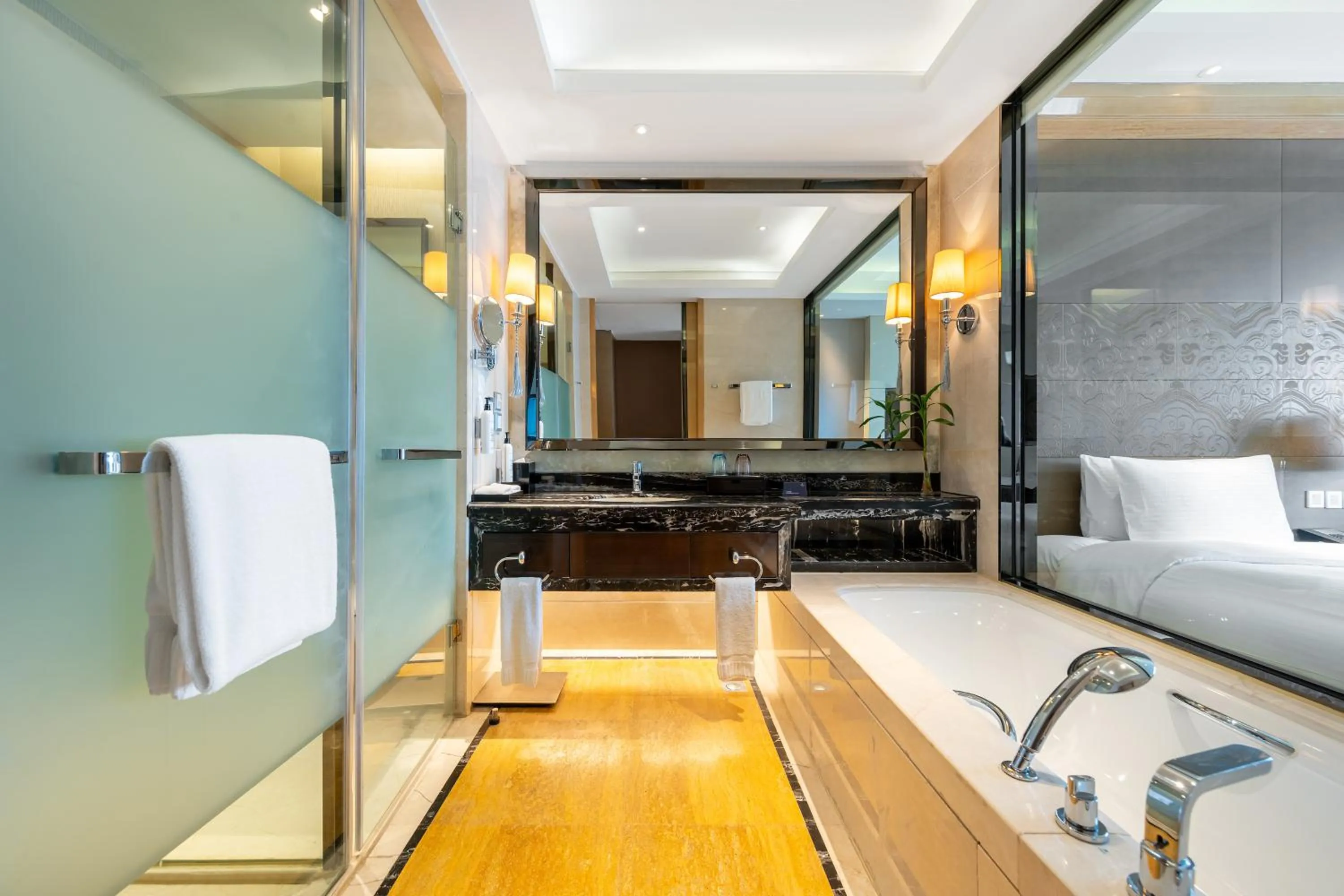 Toilet, Bed in Wanda Realm Langfang