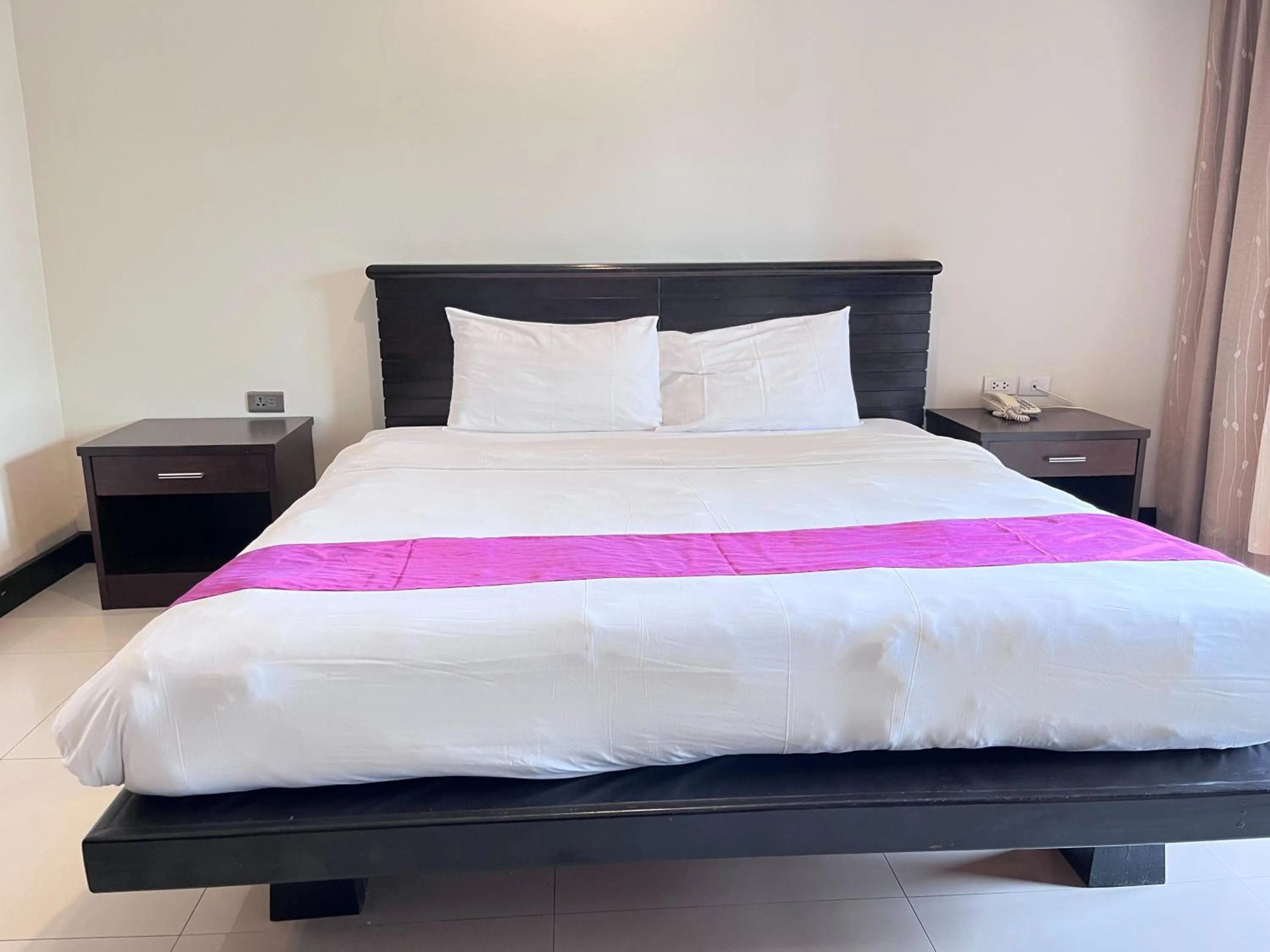 Bed in Lub Sbuy Hostel