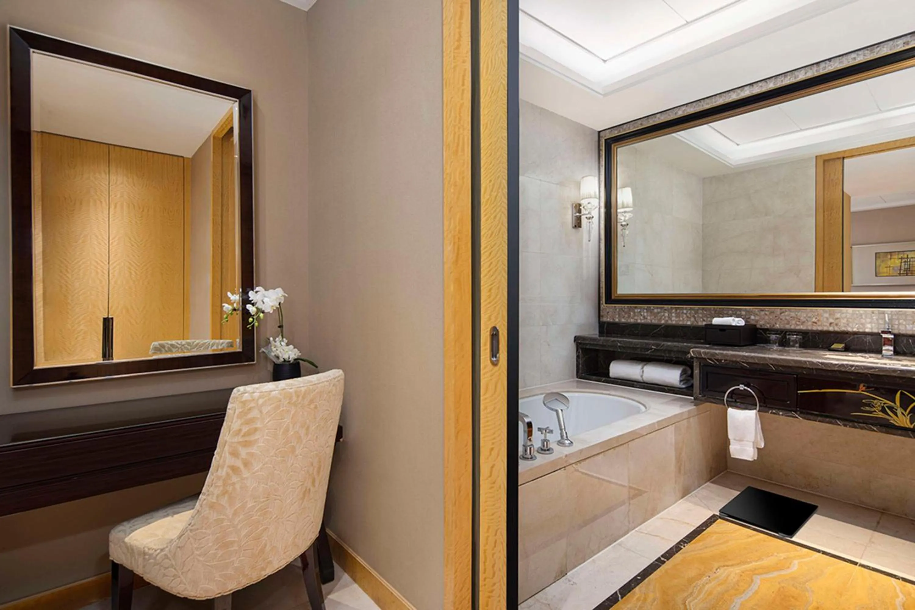 Bathroom in Hilton Nanjing