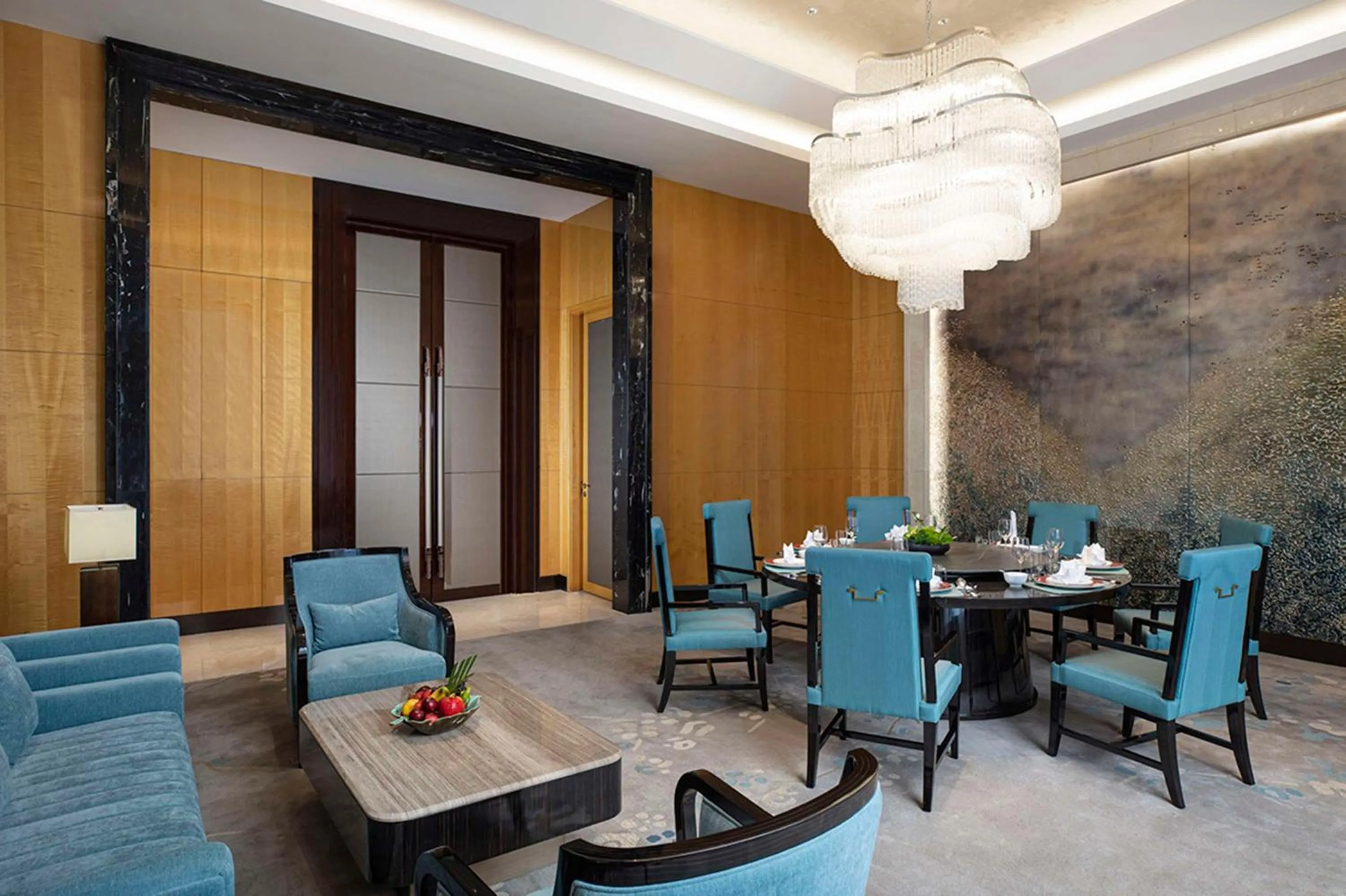 Restaurant/places to eat in Hilton Nanjing