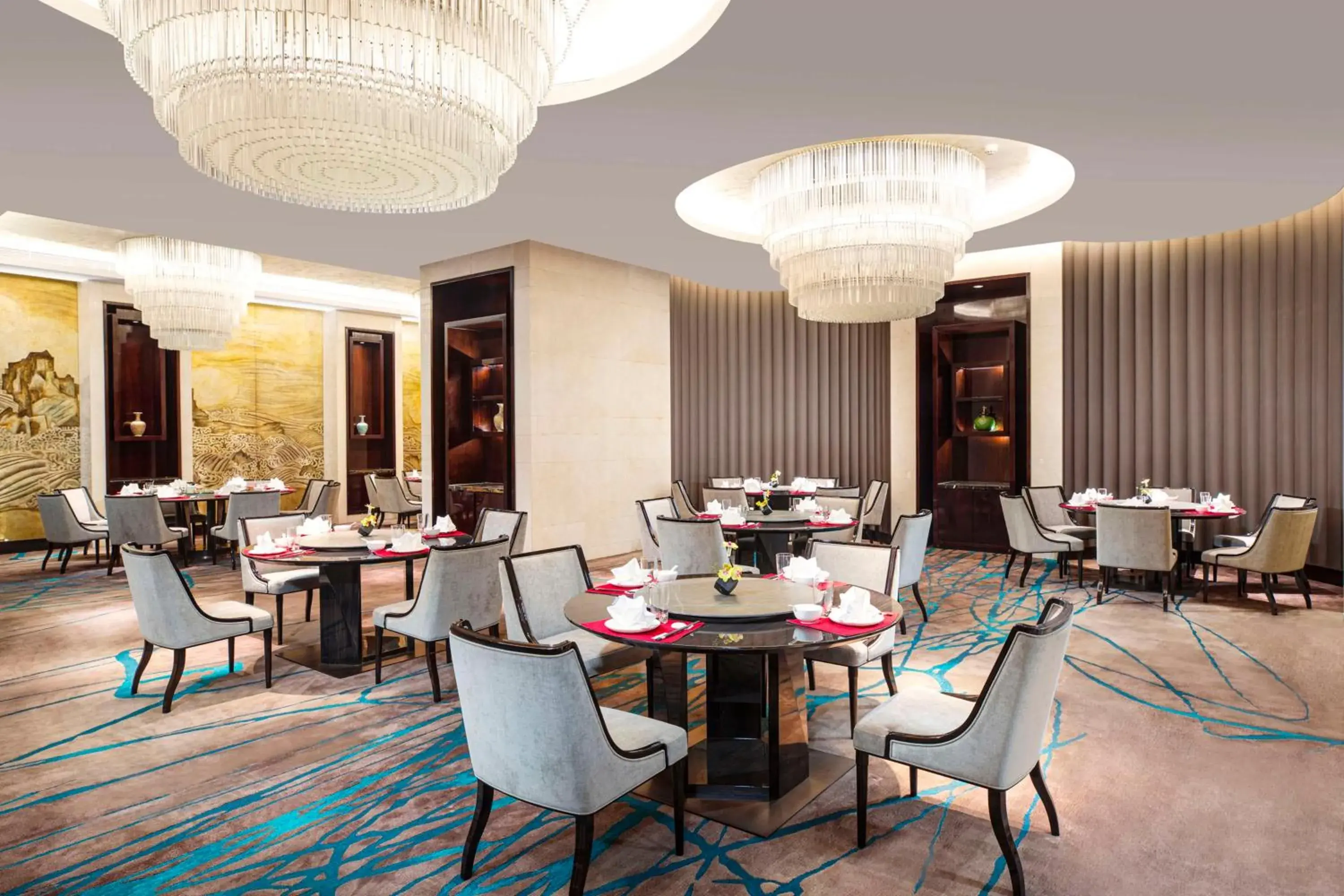 Restaurant/places to eat in Hilton Nanjing Restaurant/places to eat in Hilton Nanjing