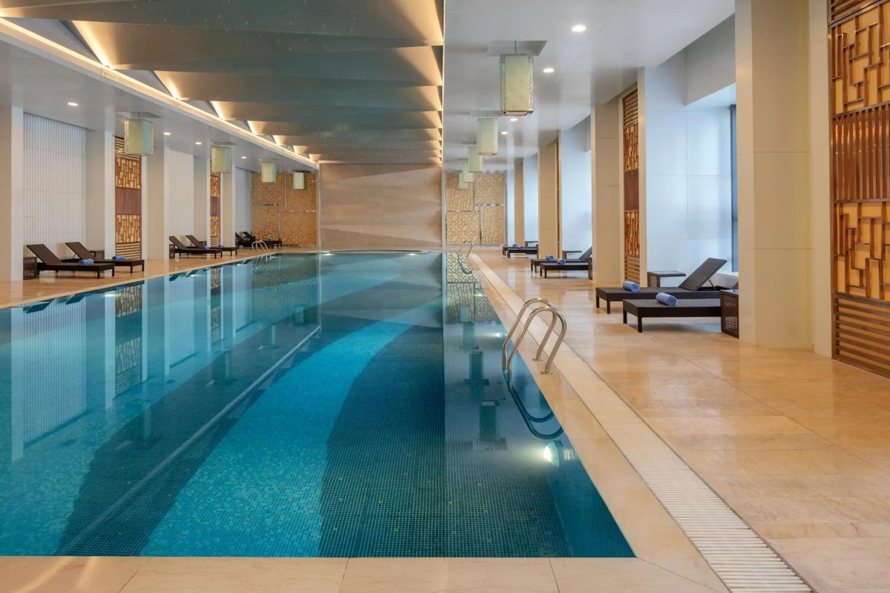 Swimming pool in Radisson Blu Hotel Liuzhou Swimming pool in Radisson Blu Hotel Liuzhou